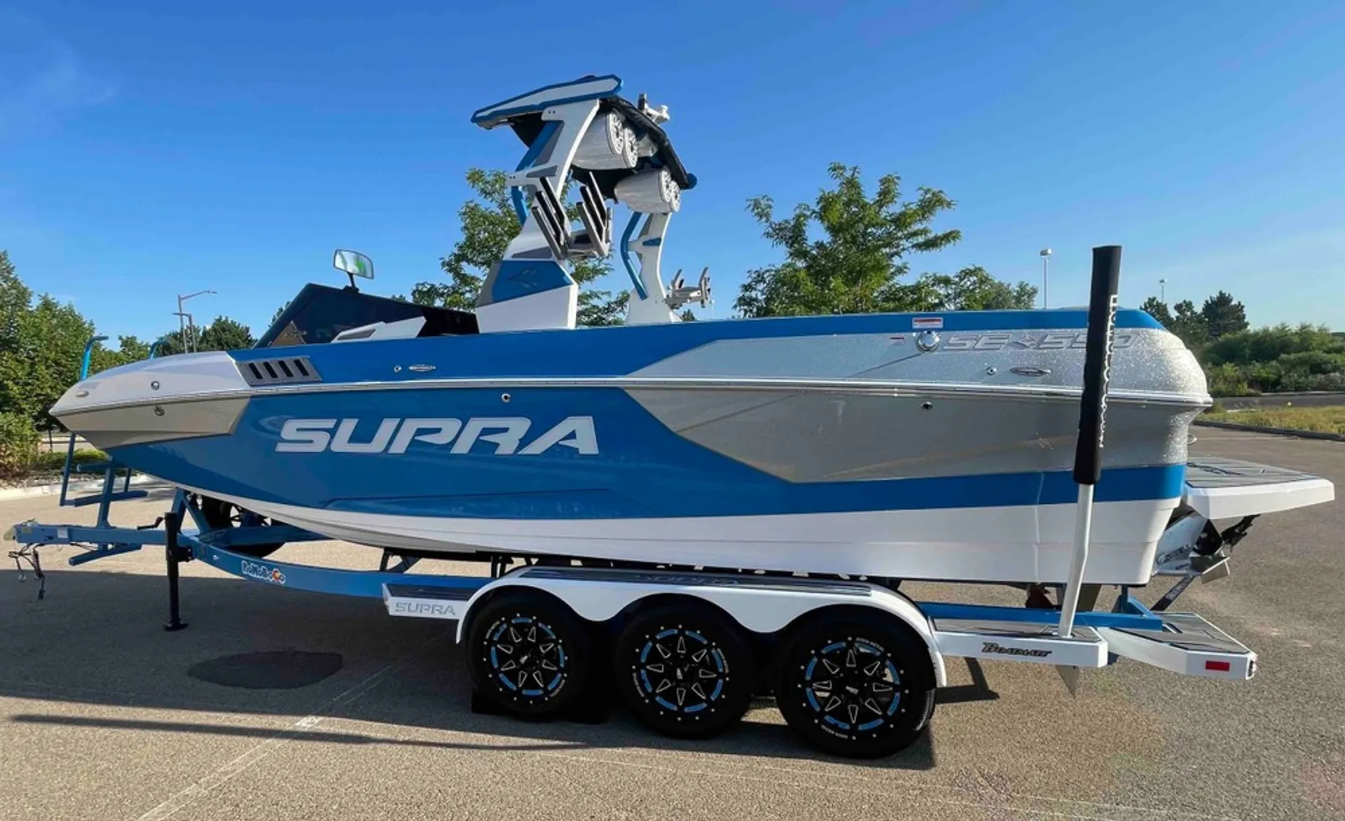 Supra SE 550 Wake/Surf Boat Rental