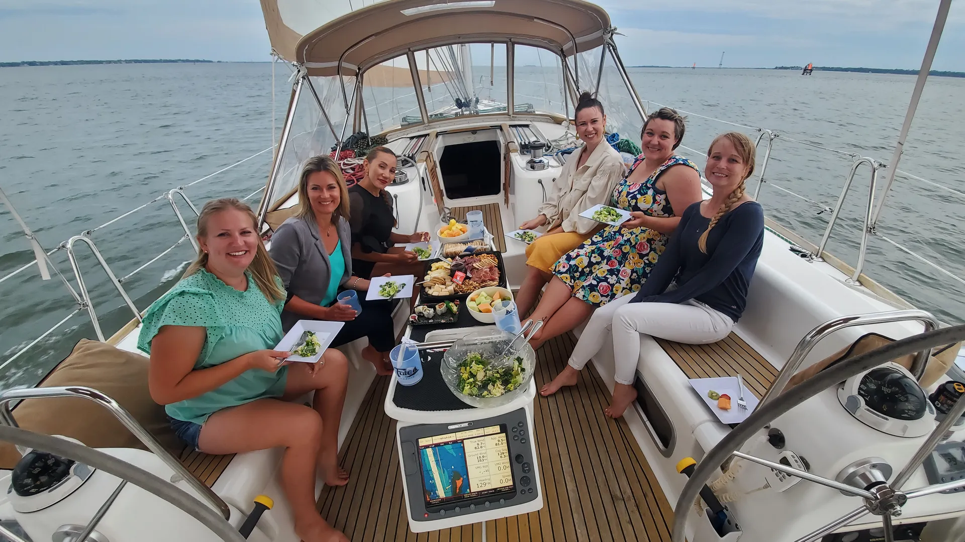BOYB Private Luxury Sailing Charter on Mystique