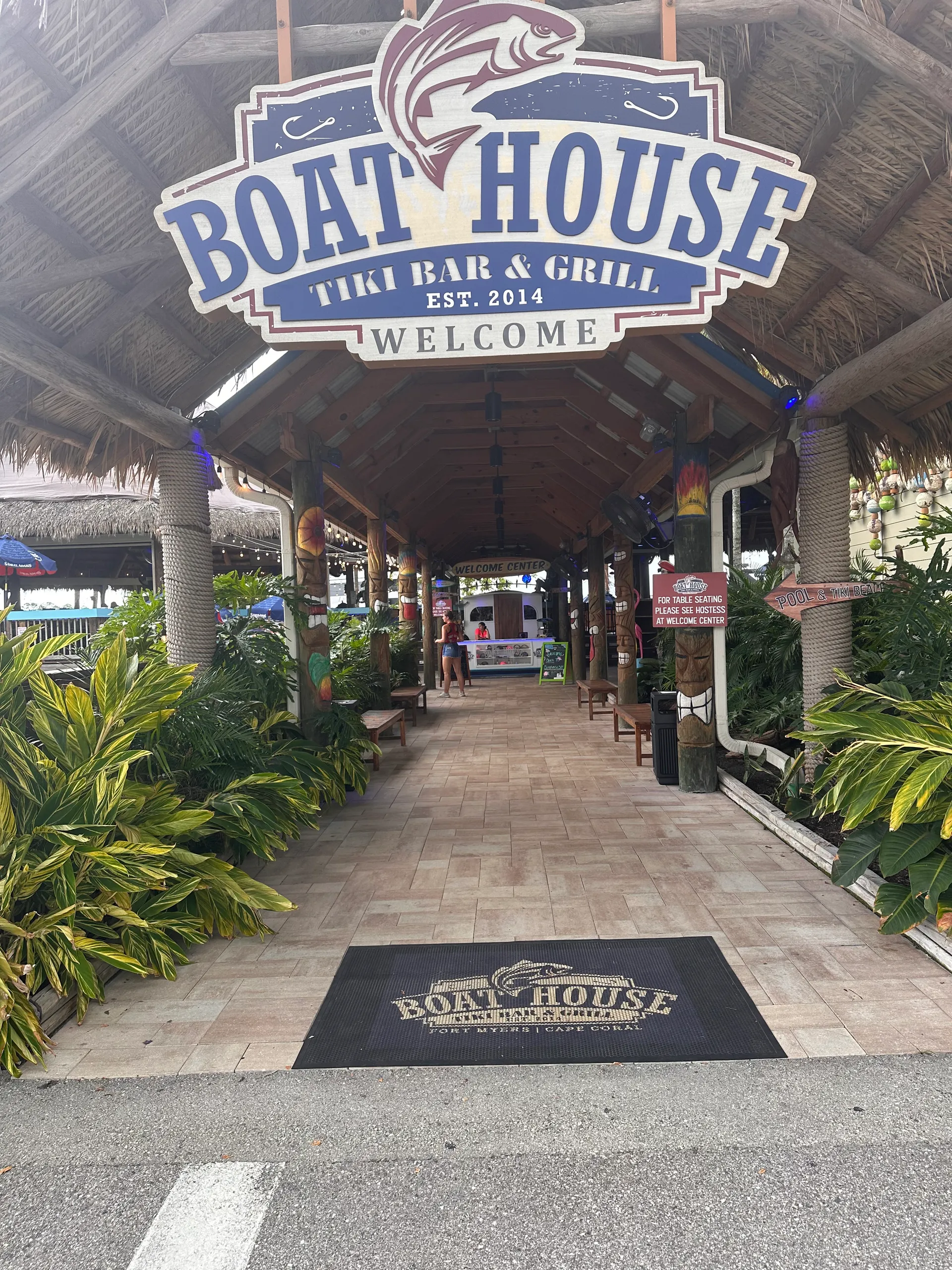 Maxum 2300 SR in Sebring, FL — photo 8