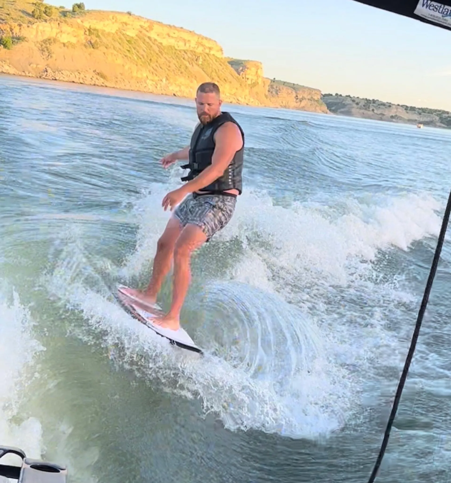 Brand New Wake Surf Boat -Chartered-Surf Lessons-Tubing-& More!