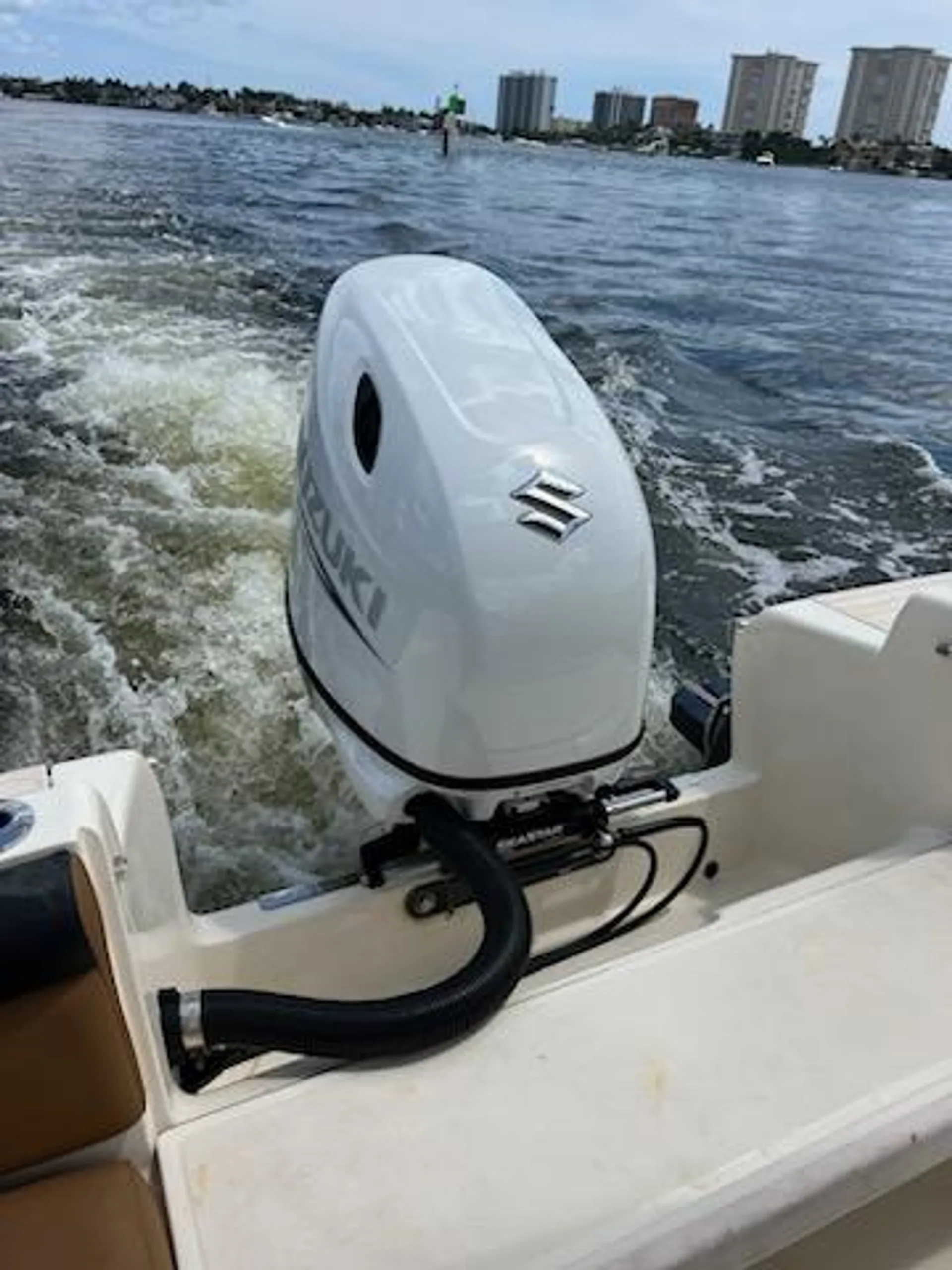 SCOUT BOATS 210 DORADO in Deerfield Beach, FL — photo 9