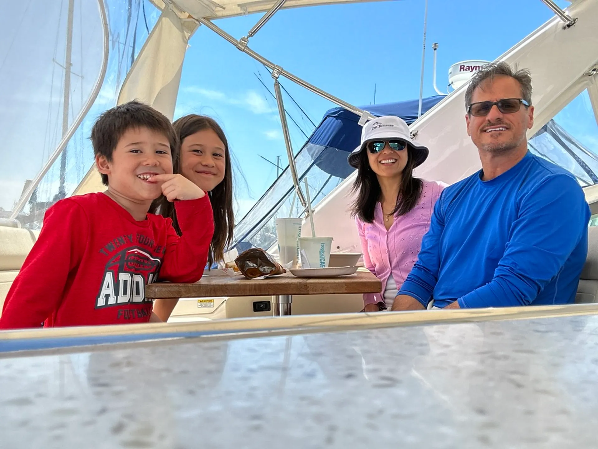 Beautiful, Clean &amp; Modern 35 Foot Express Cruiser!