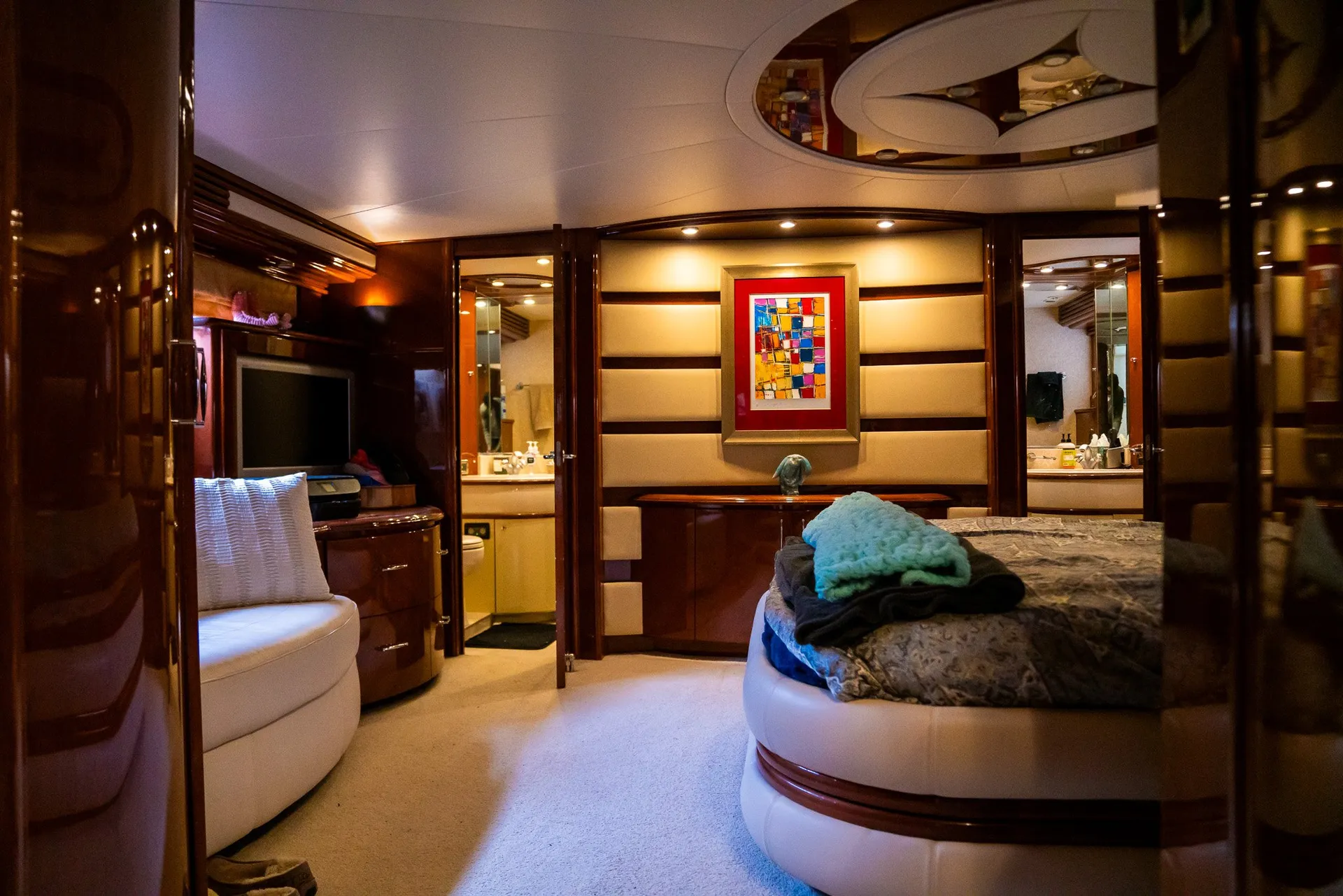 Luxury Adventures • Date Night • Anniversaries • Surprises • Proposals