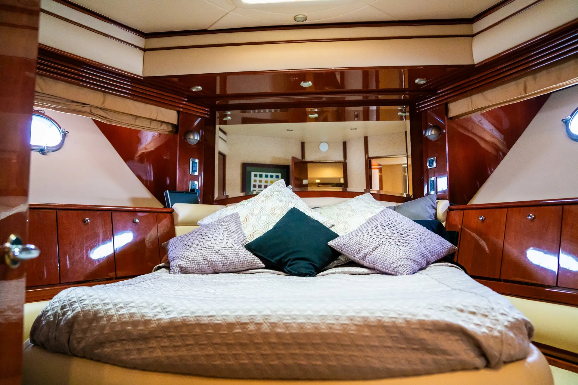 Luxury Adventures • Date Night • Anniversaries • Surprises • Proposals