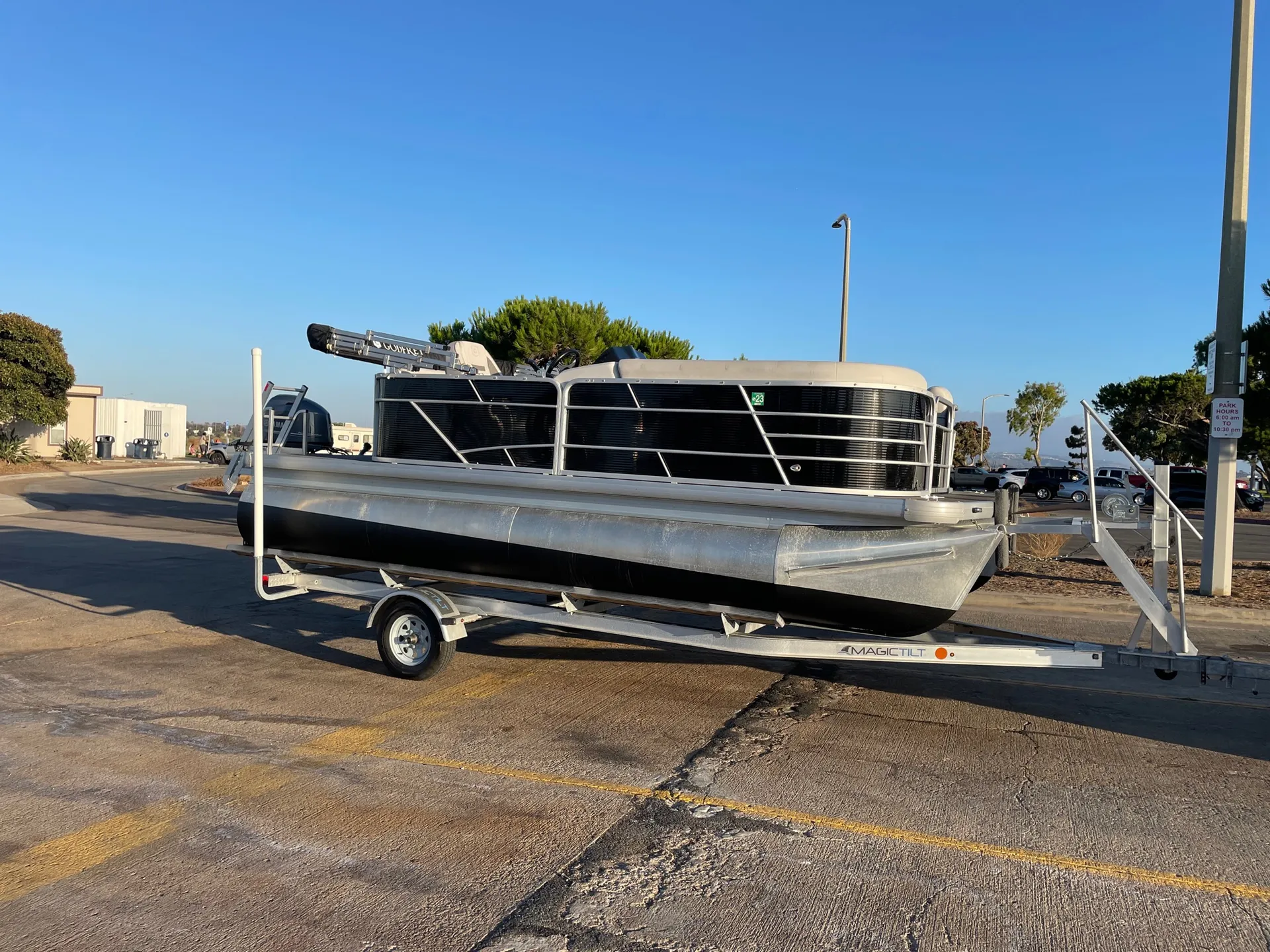 Cruise/Party on a NEW 2022 Godfrey Pontoon in San Diego Bay