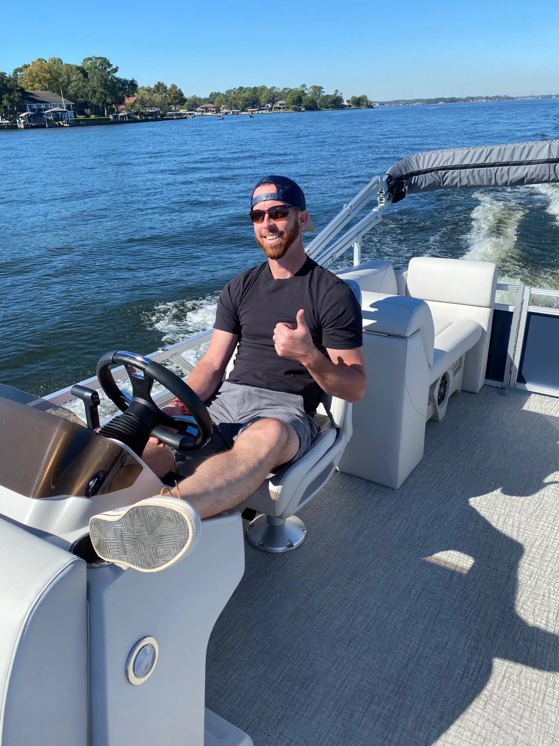 2022 18ft Avalon Pontoon (No tubing)