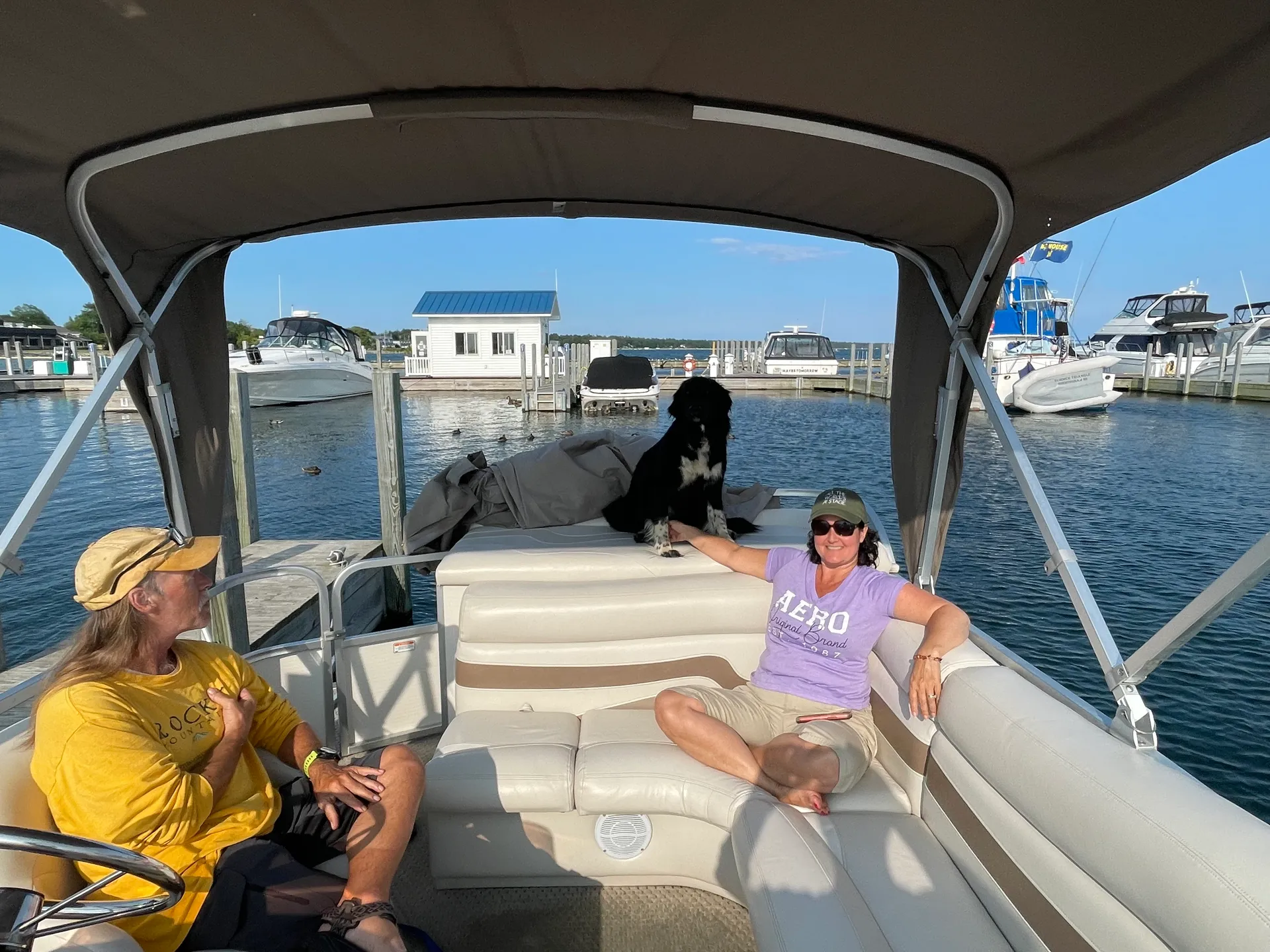 Manitou Pontoon 22 Oasis 8'6" in East Tawas, MI — photo 8