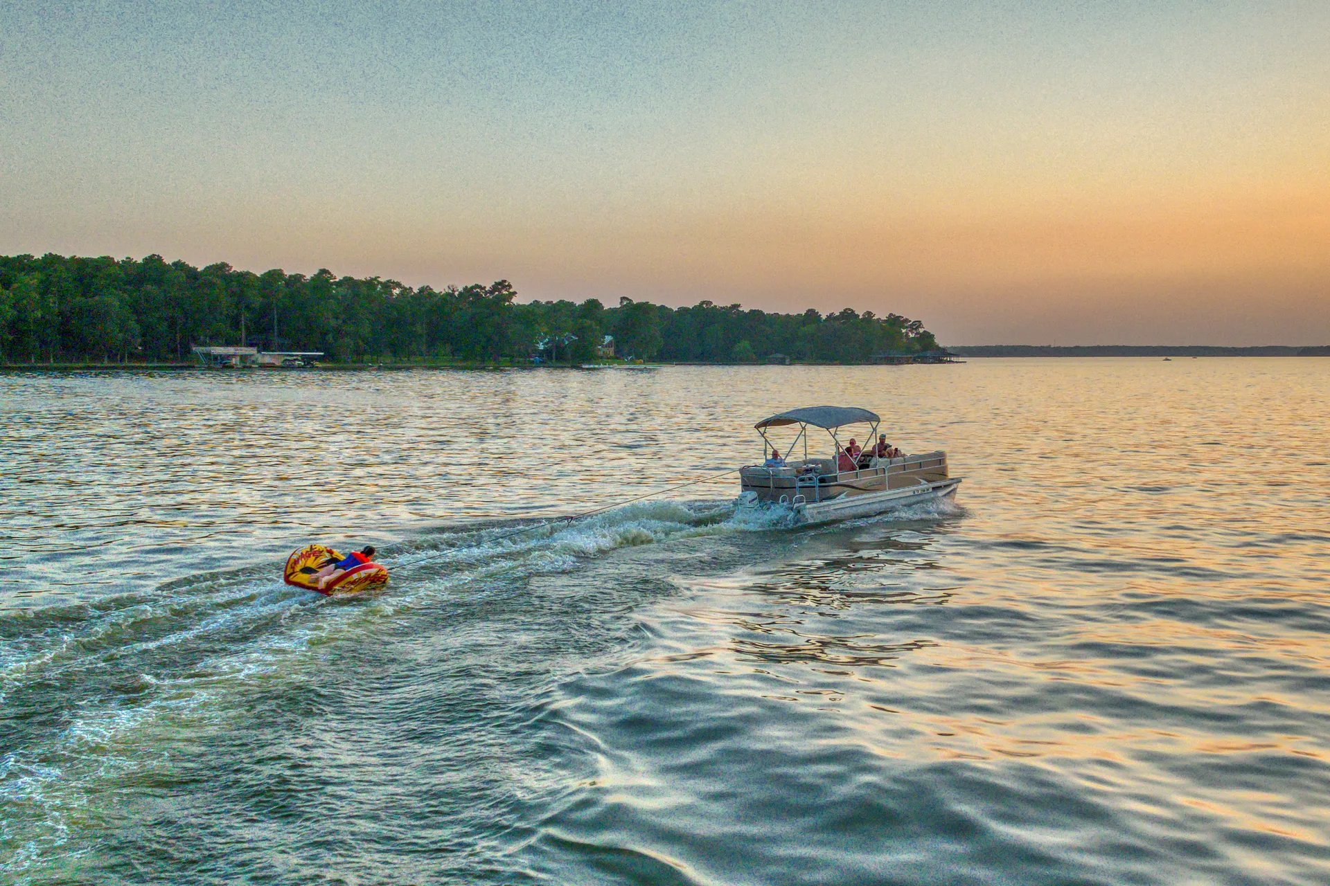 Luxury 22ft Pontoon Boat On Beautiful Lake Conroe