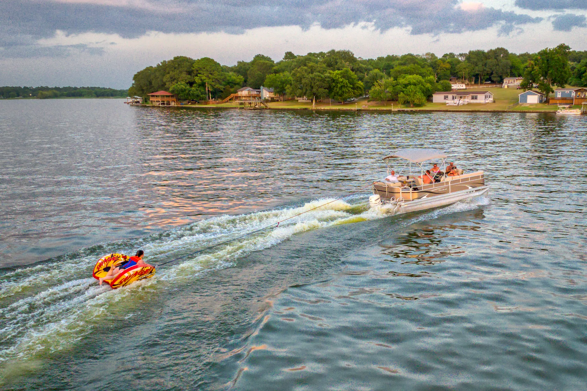 Luxury 22ft Pontoon Boat On Beautiful Lake Conroe