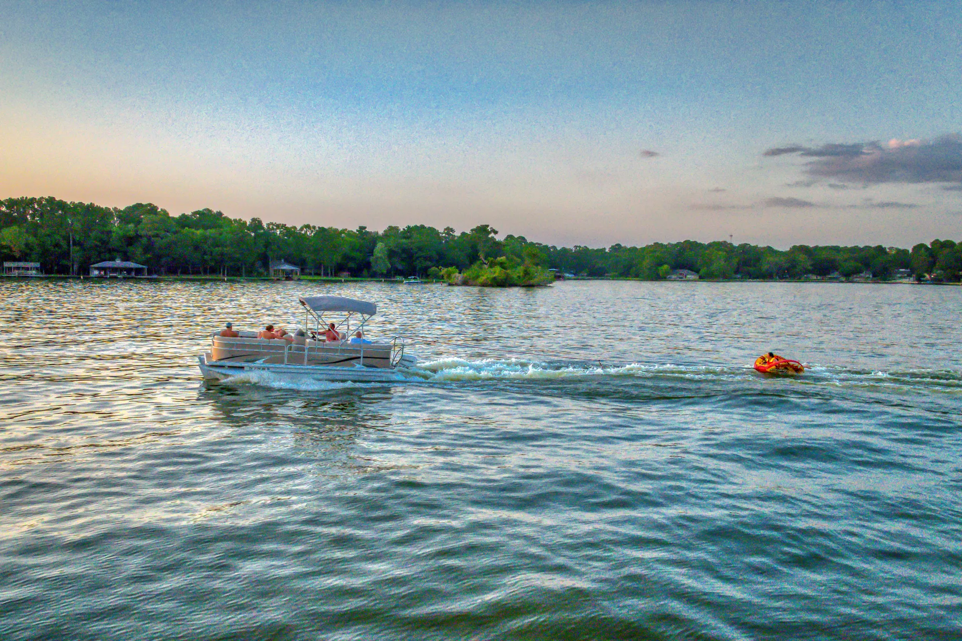 Luxury 22ft Pontoon Boat On Beautiful Lake Conroe