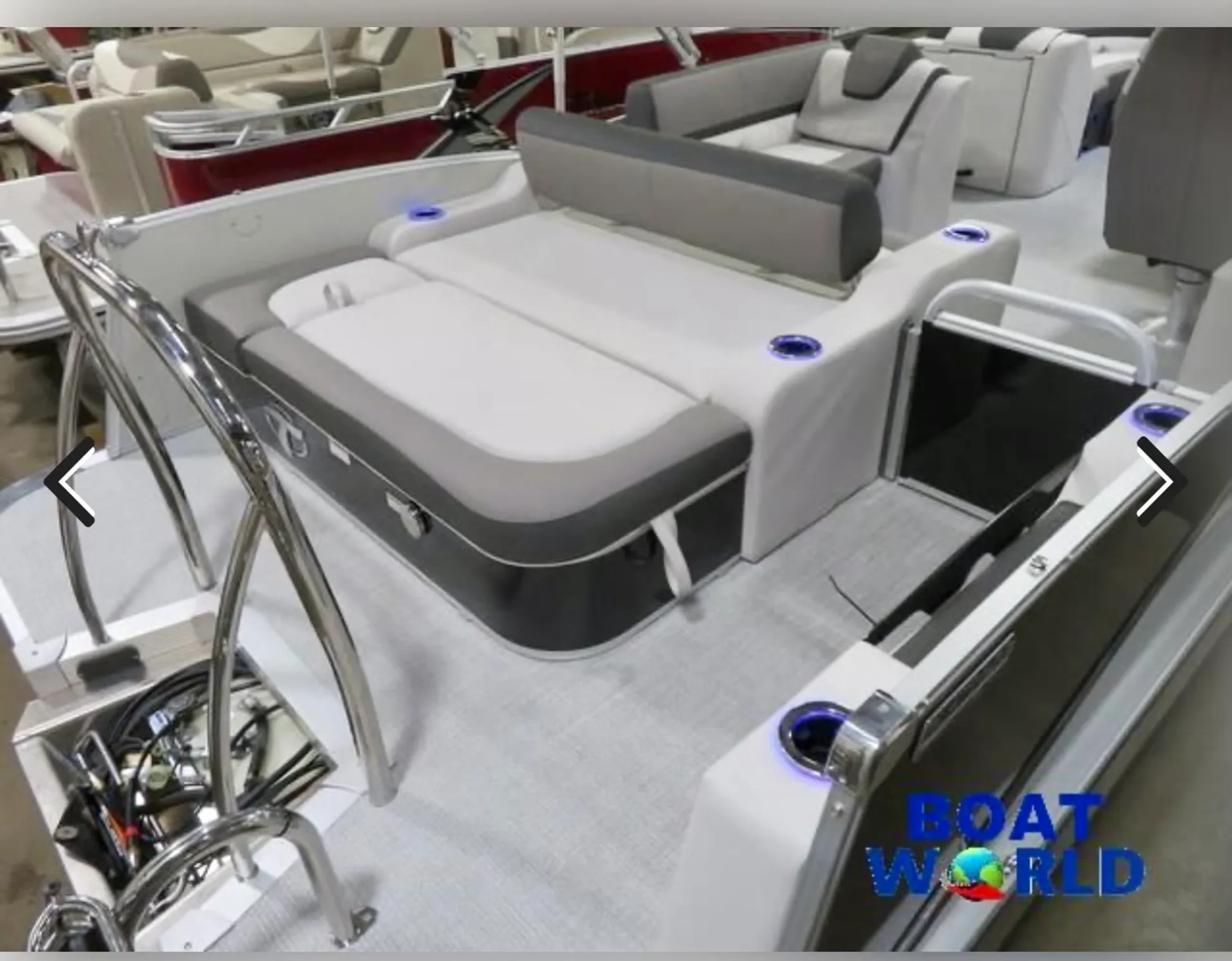 TAHOE PONTOONS CASCADE VERSATILE REAR BENCH 2385VRB in Taylors Falls, MN — photo 9