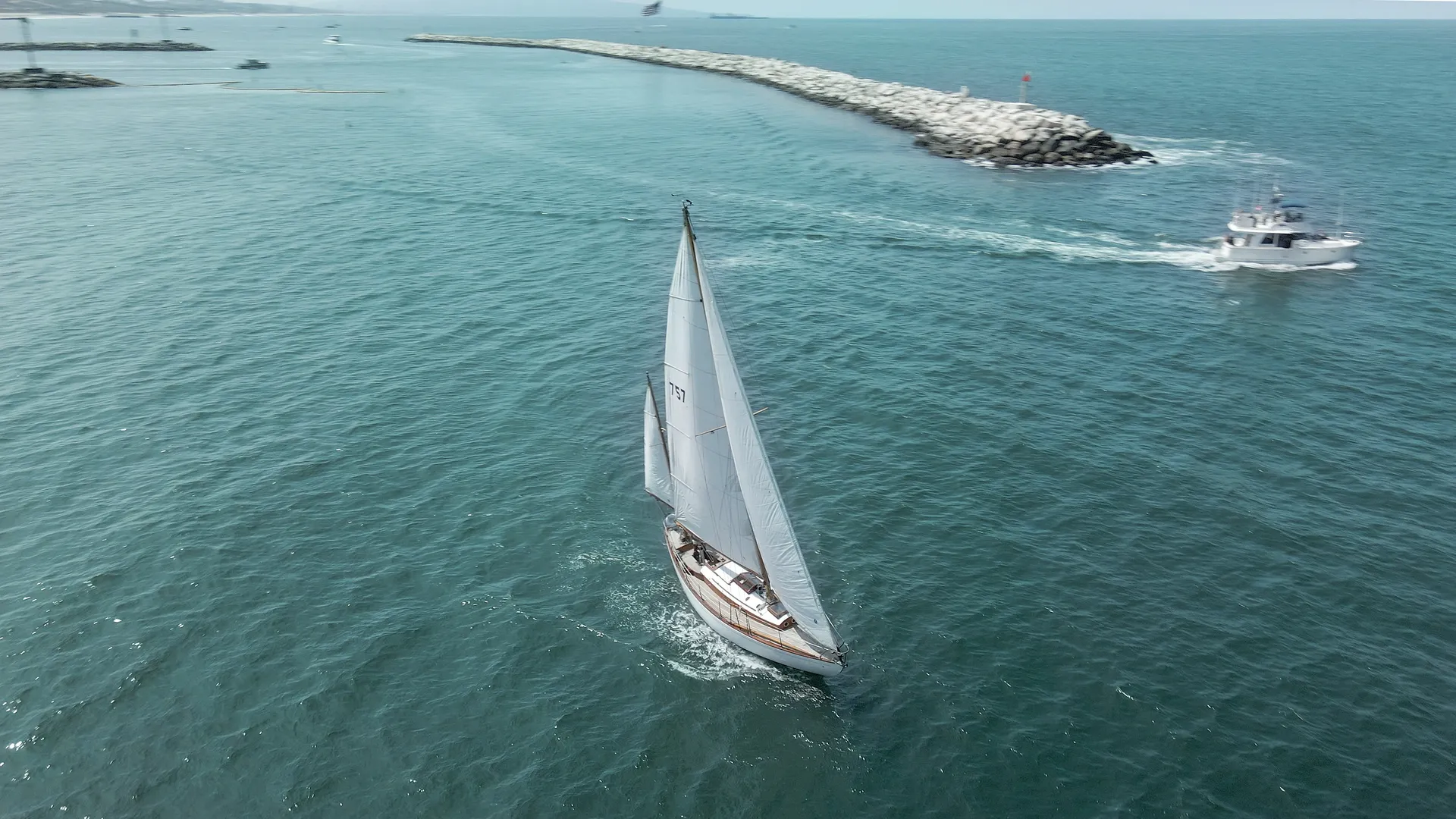 Truly Classic Yacht - Beauty and Performance 