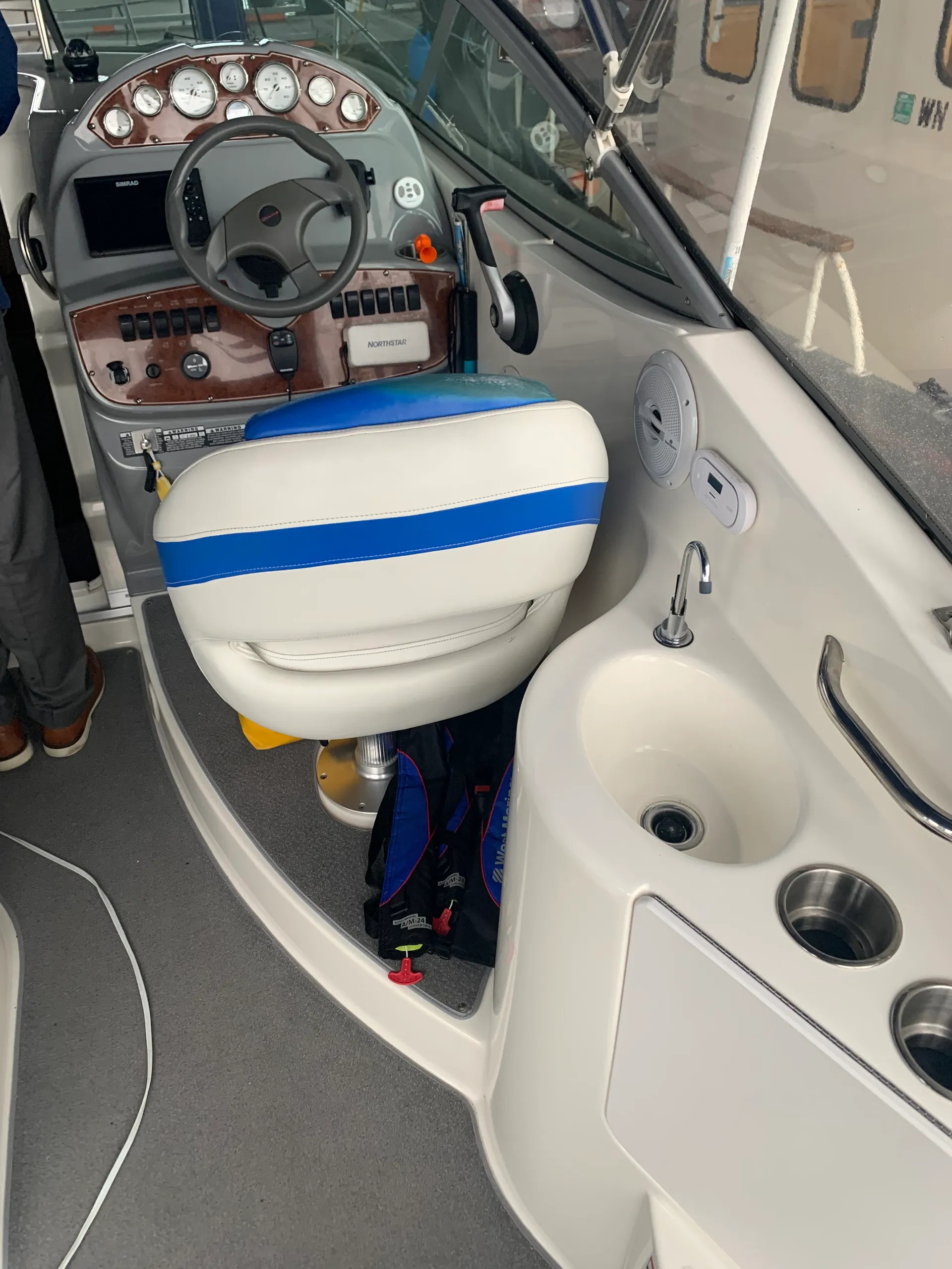 Bayliner 265 SB in Tacoma, WA — photo 10