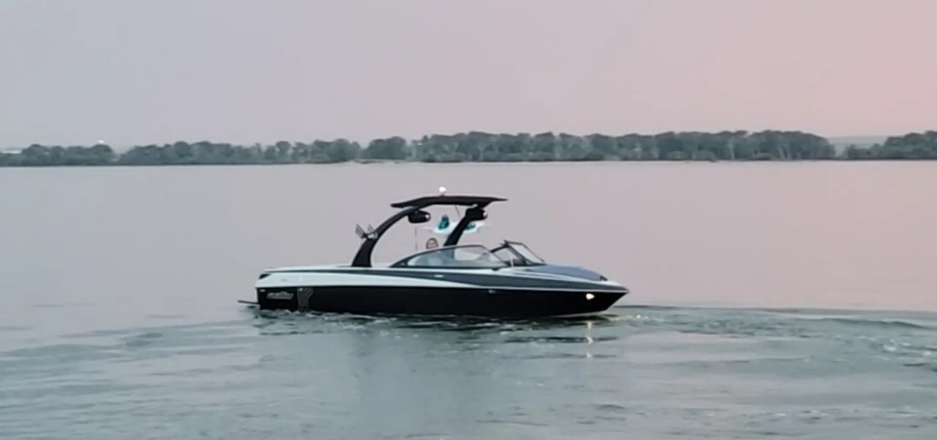 Malibu Boats Wakesetter 23 LSV in Windsor, CO — photo 10
