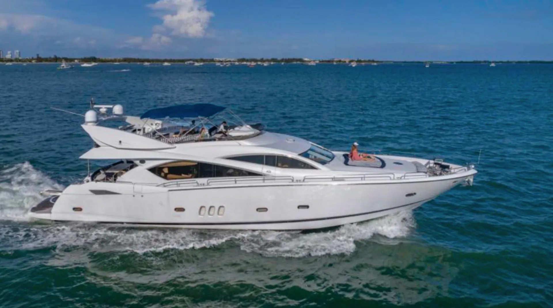 Sunseeker 82' in Miami Beach, FL — photo 8