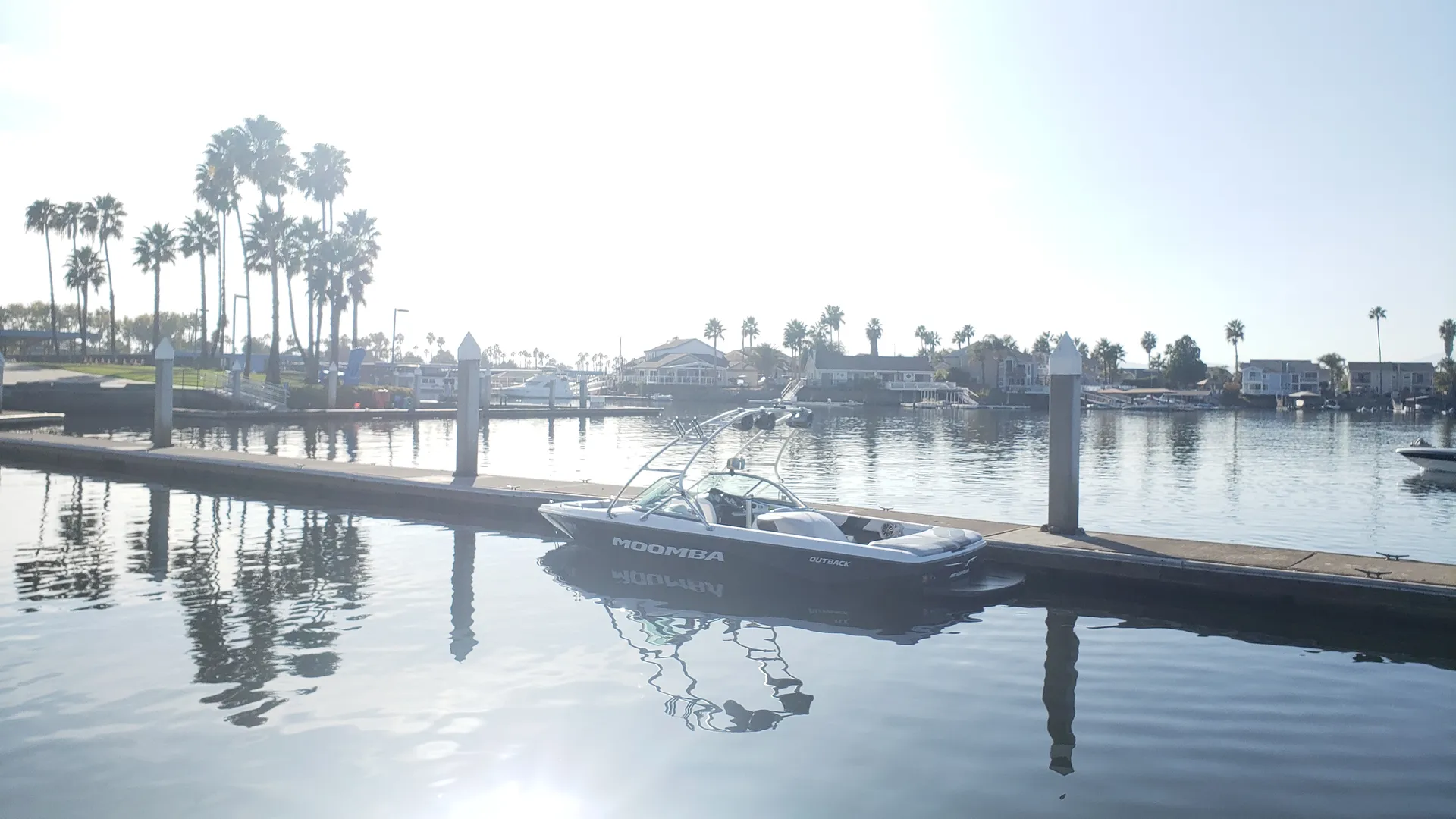 Moomba Outback wakeboard/ski boat