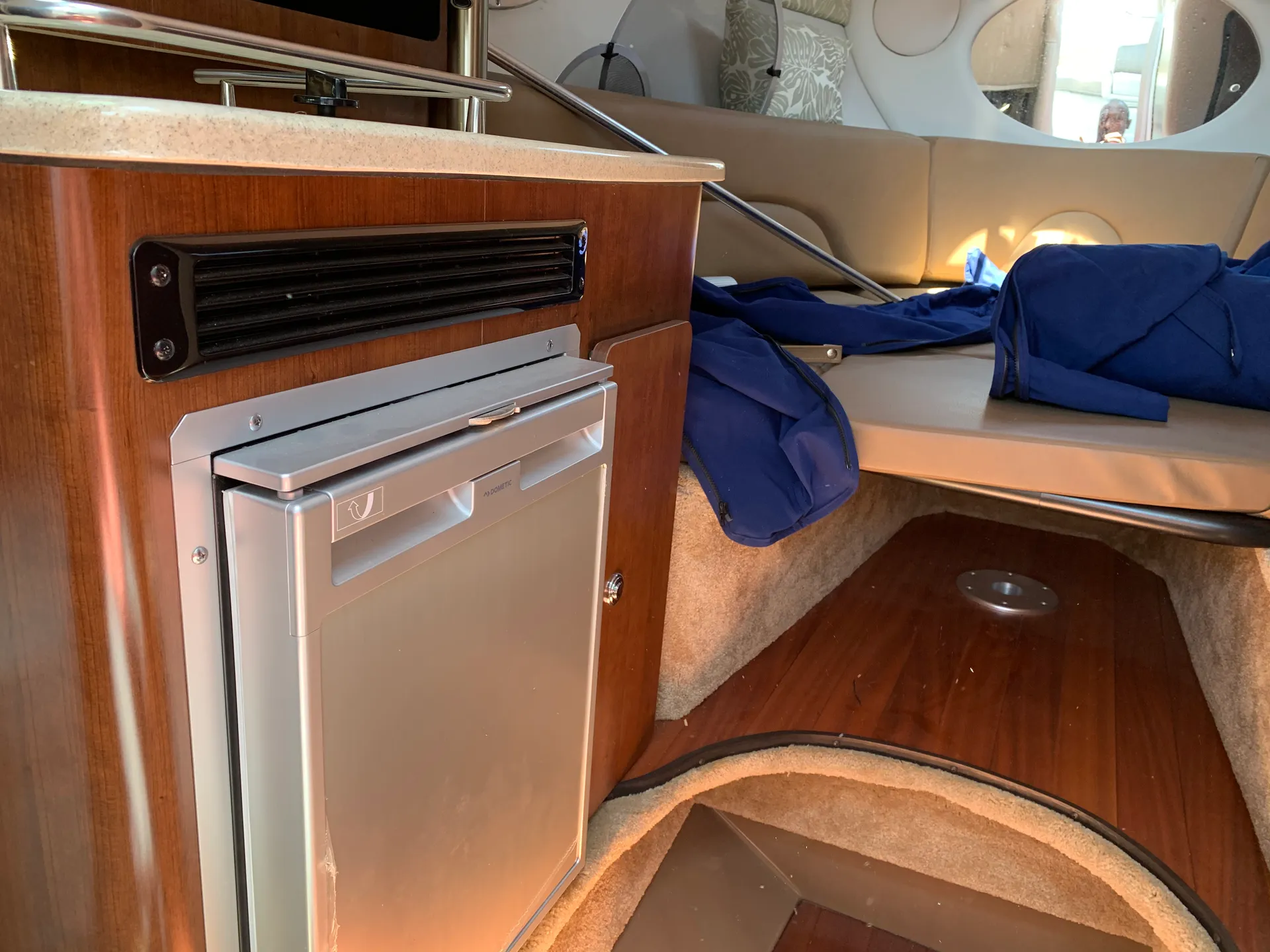 Explore the Gulf: Luxury Boat Rental Experience