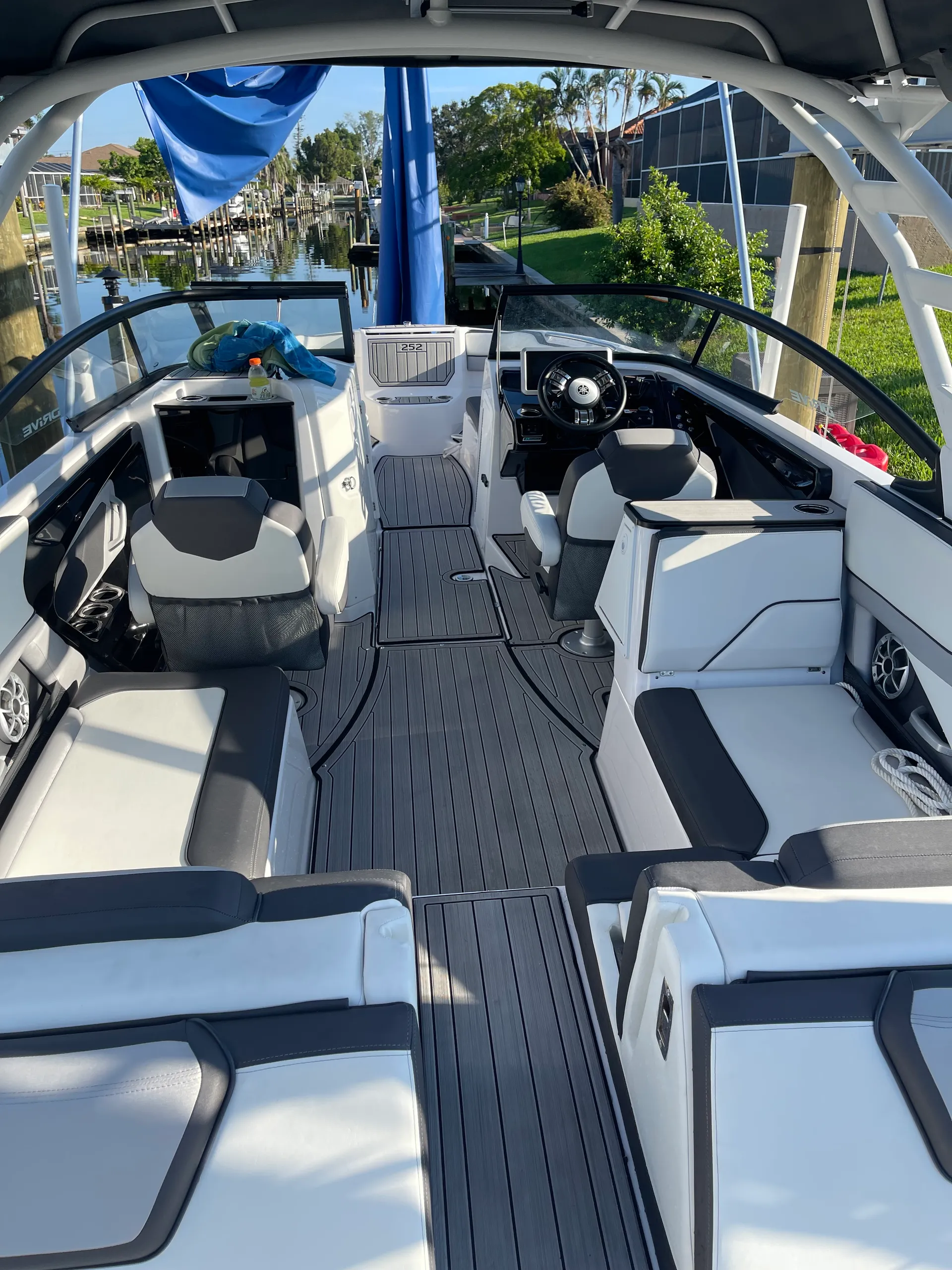 Boating in Pure Luxury