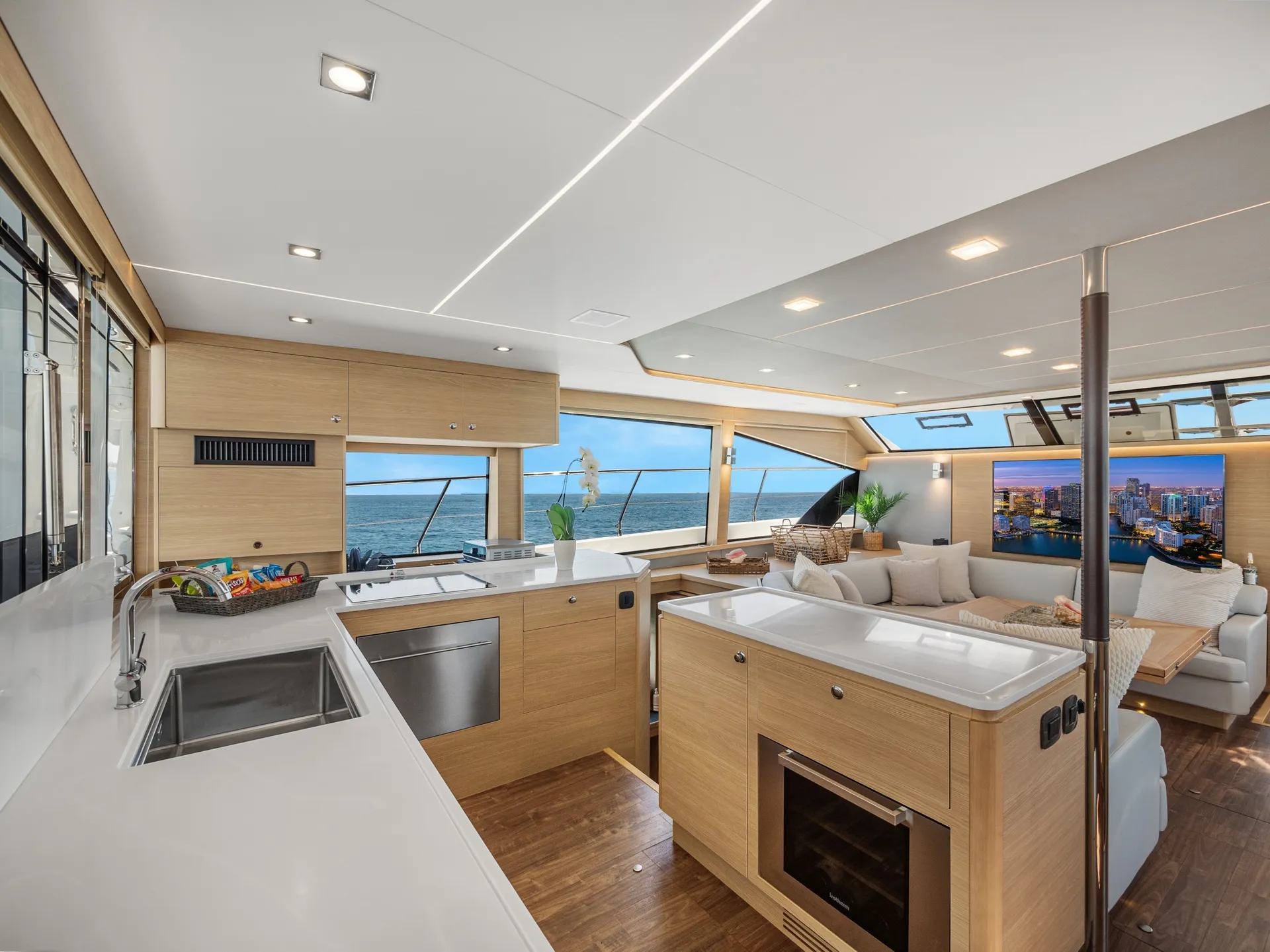 Aquila  54 Power Cat in Fort Lauderdale, FL — photo 10