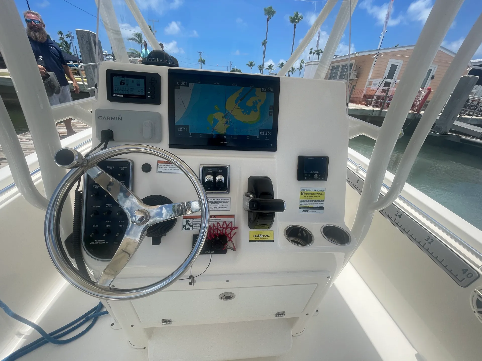 Cobia 237 6-8 passenger