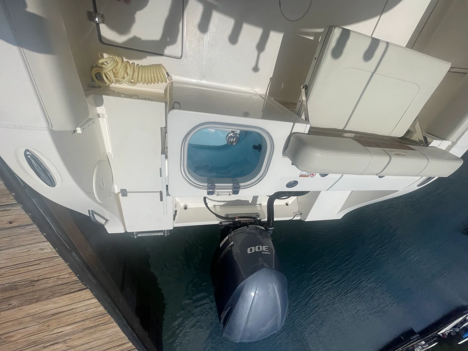 Cobia 237 6-8 passenger