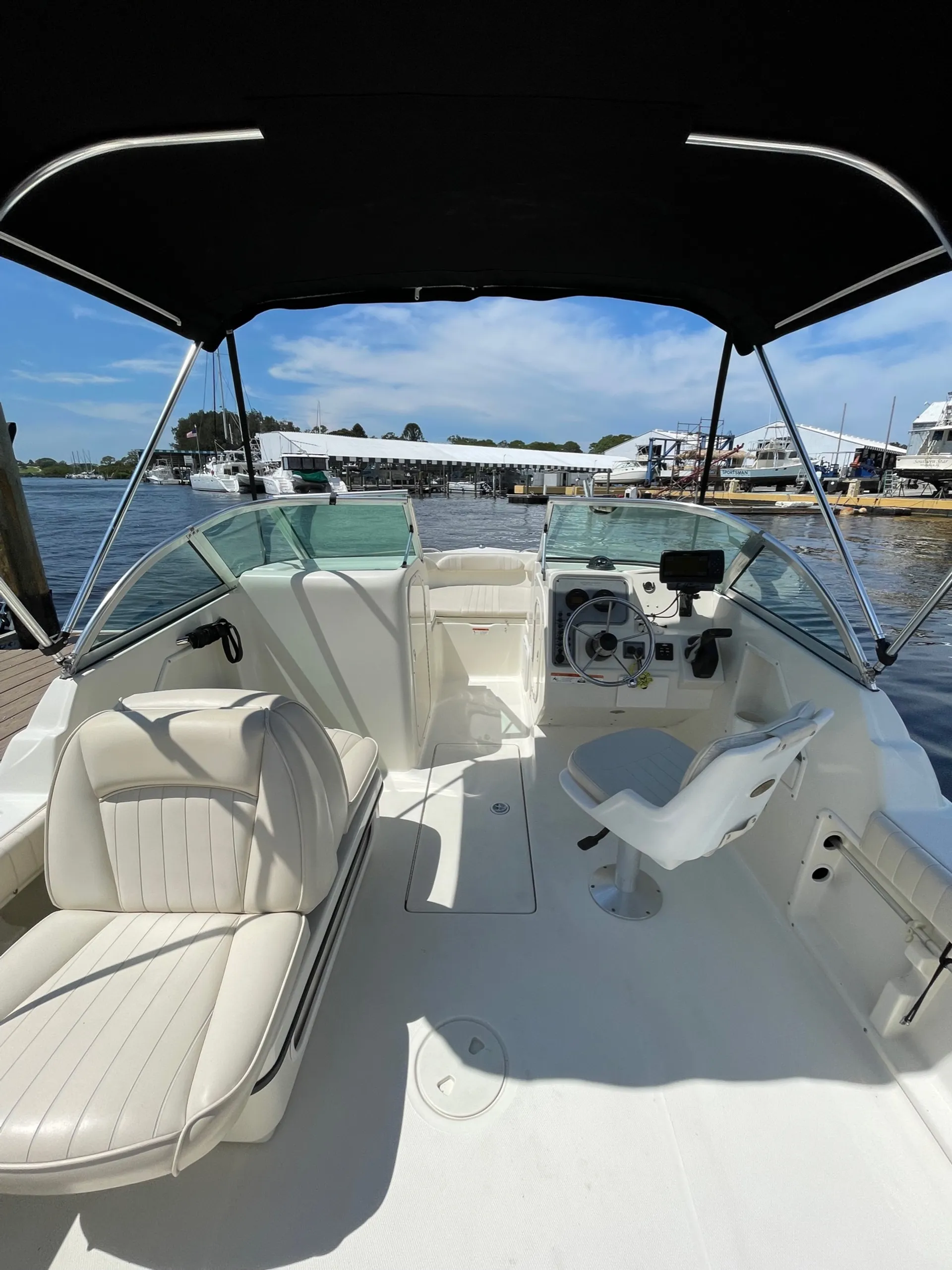 Hydrasports Boats 202 DC w/F150 TX in Tarpon Springs, FL — photo 9