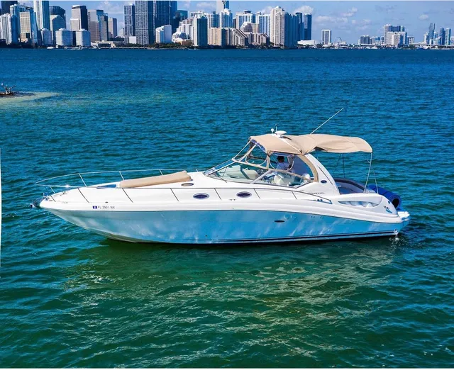 Rent a motor yacht in Miami Beach, FL near me