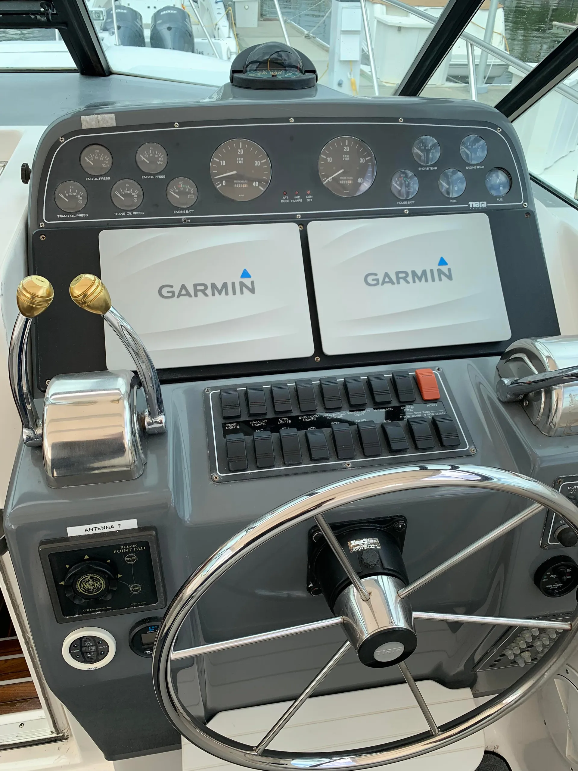 Gorgeous Tiara Yacht  - 10% Off on Weekday Cruises!