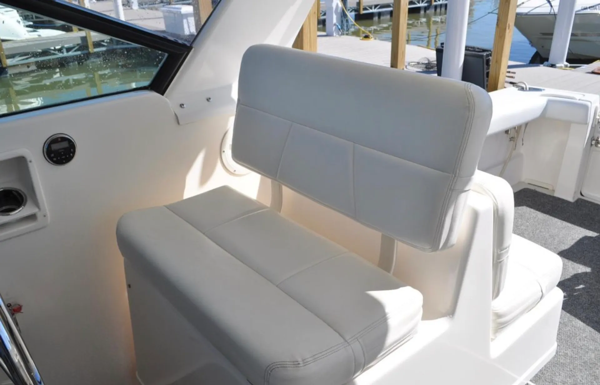 Gorgeous Tiara Yacht  - 10% Off on Weekday Cruises!