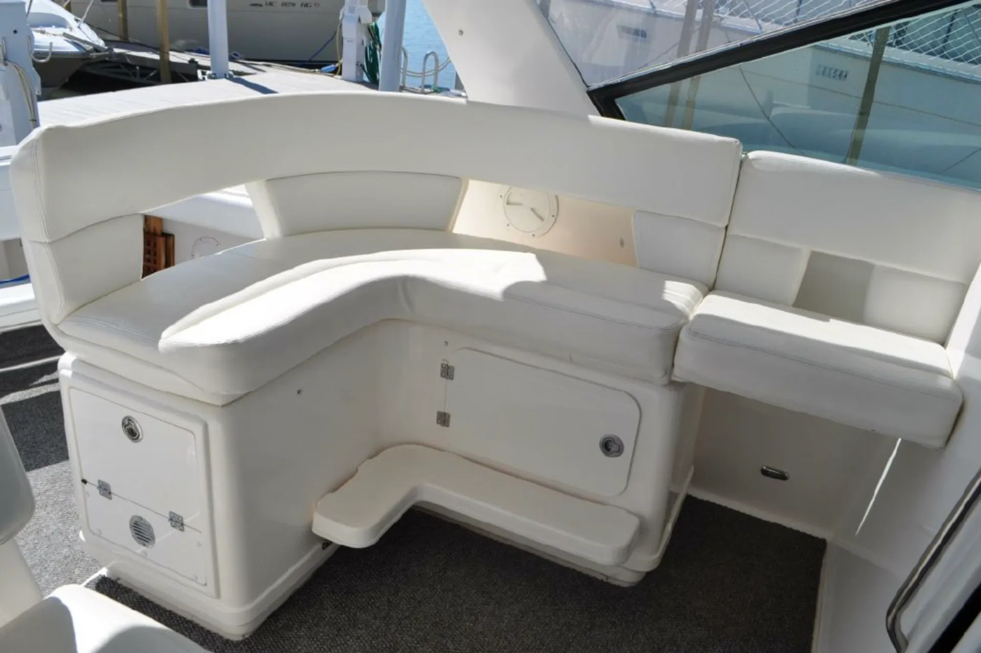 Gorgeous Tiara Yacht  - 10% Off on Weekday Cruises!