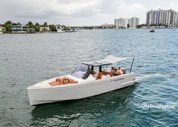 Lux 40’ Fjord with Captain /Fuel Included /Jet Ski Add On Available 