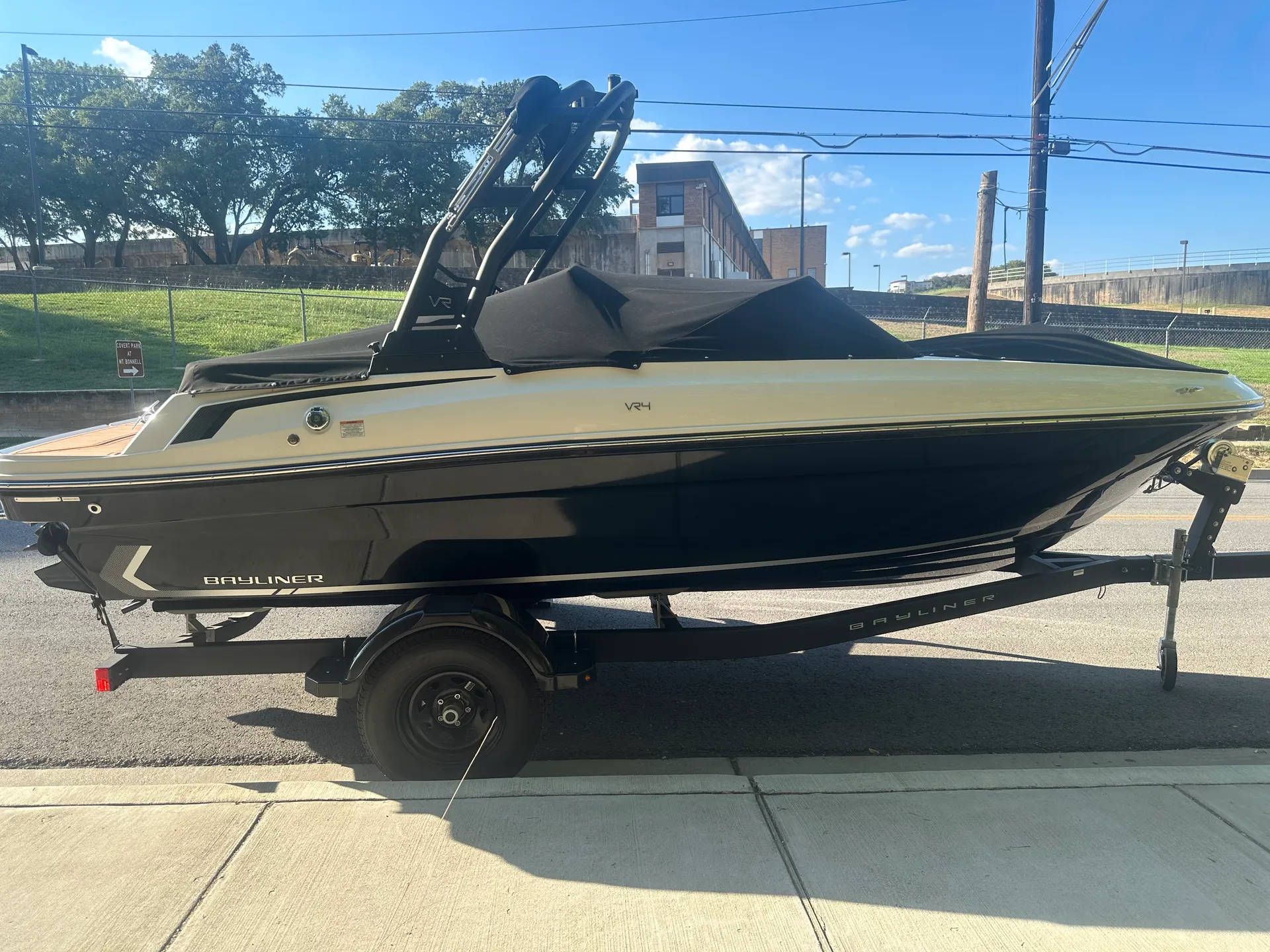 Delivery Available - Fish 'n Fun on 18' Bayliner in Austin Texas!