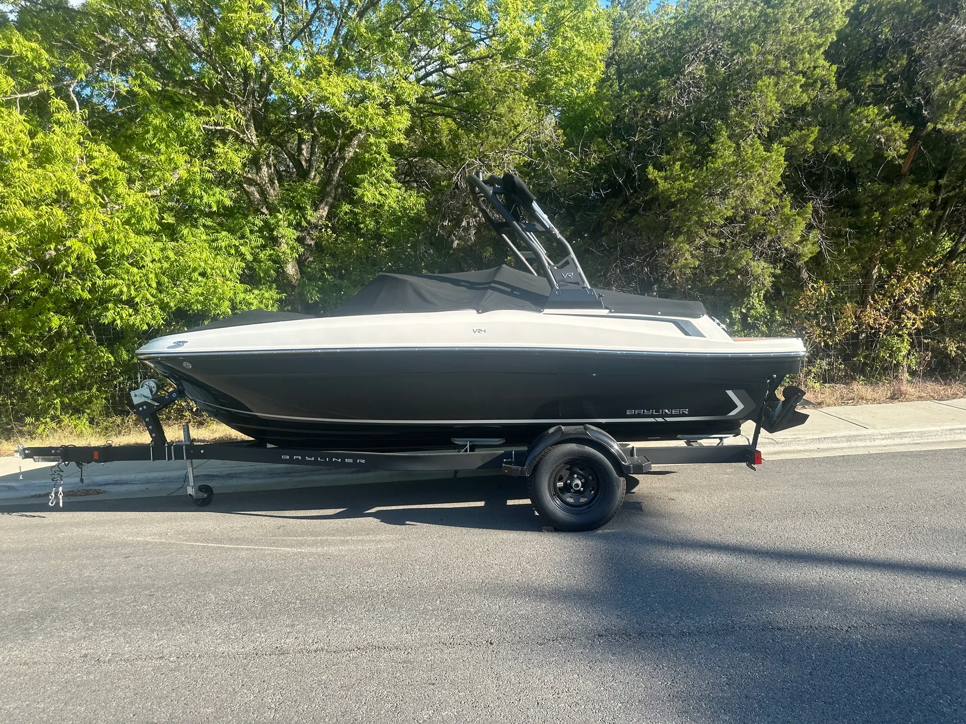 Delivery Available - Fish 'n Fun on 18' Bayliner in Austin Texas!