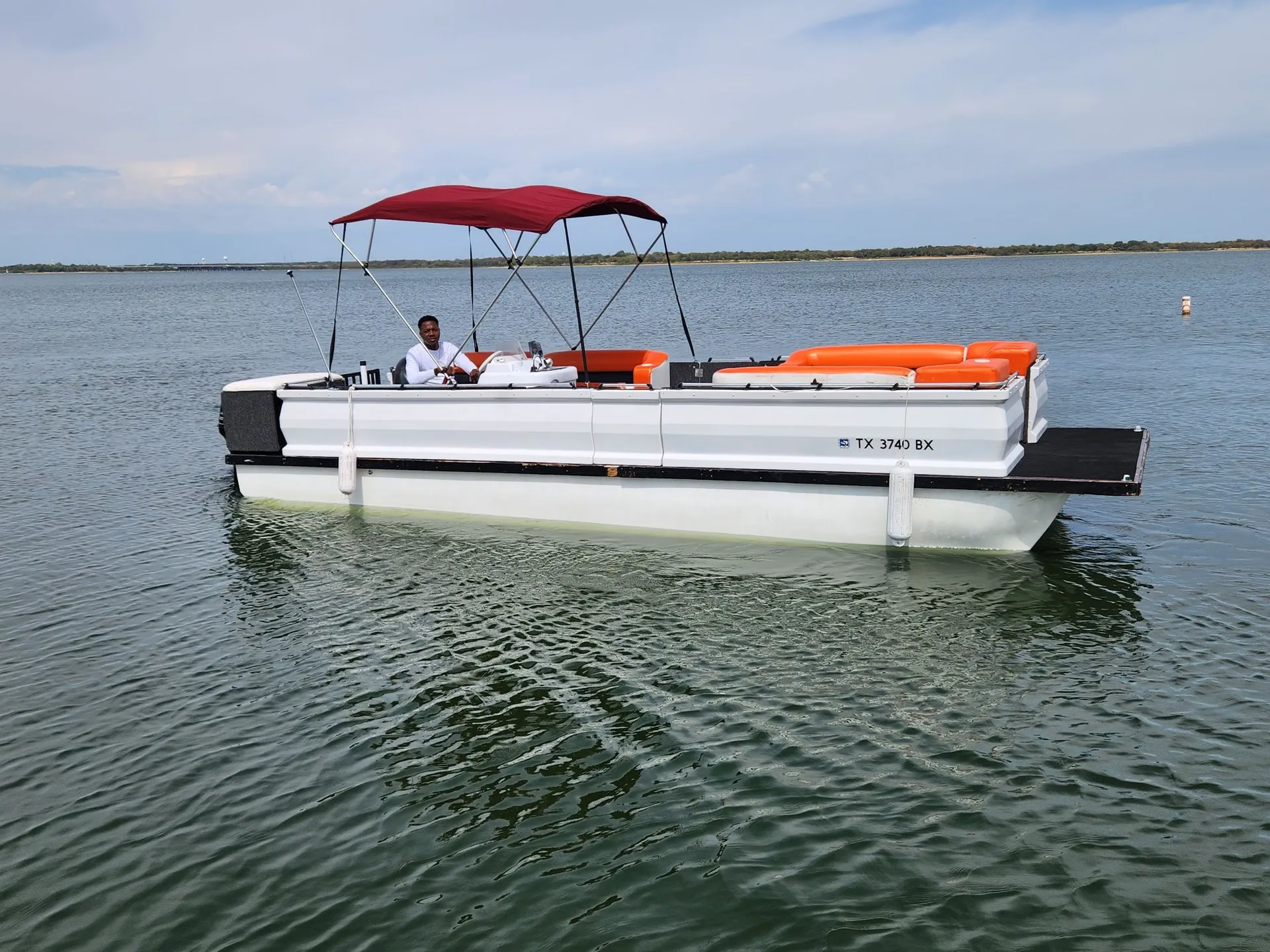 Sundancer Pontoons LX24 in Rockwall, TX — photo 3