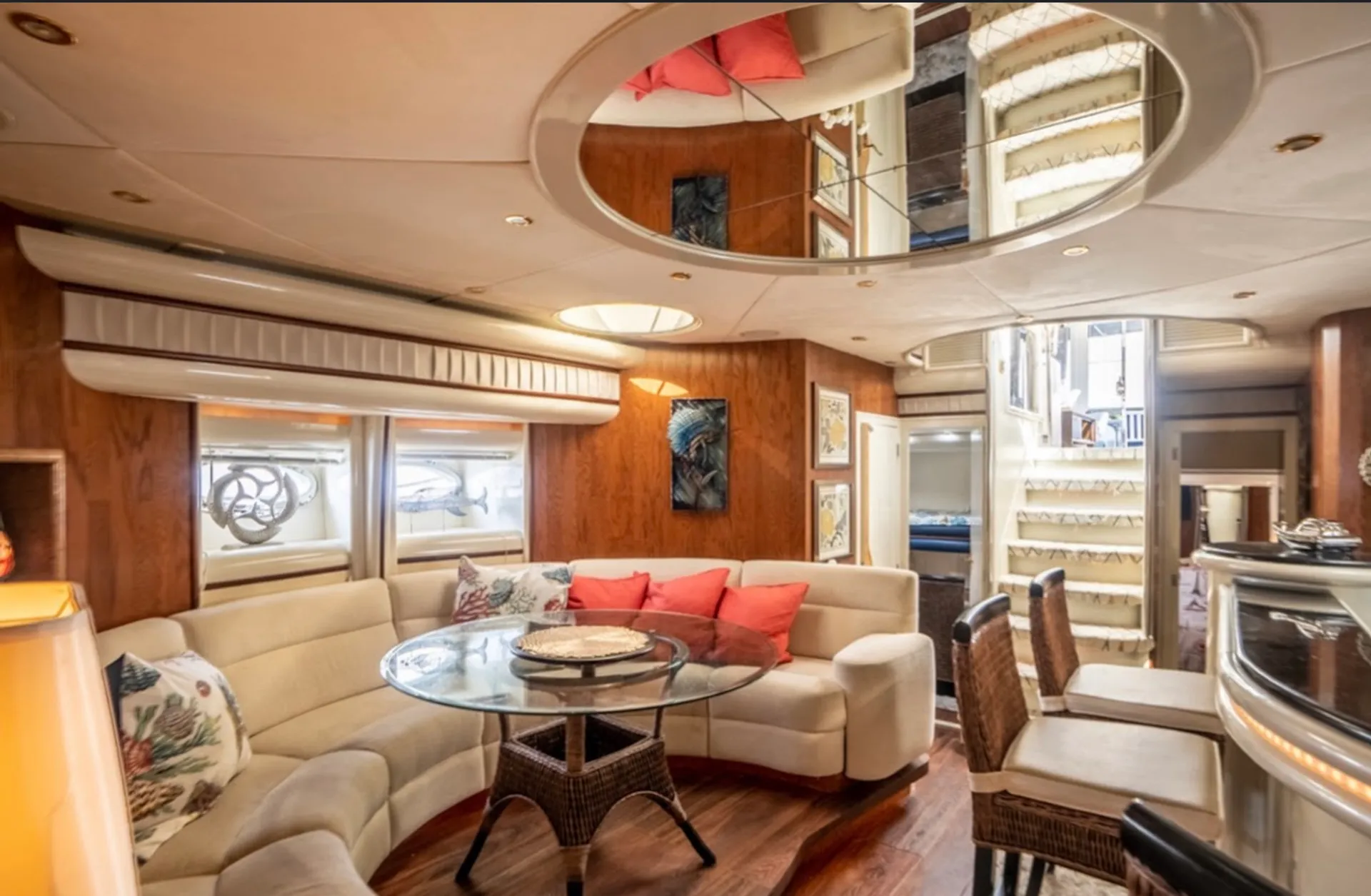 Custom ONE OF A KIND Motor Yacht Clean Fast and Fun’