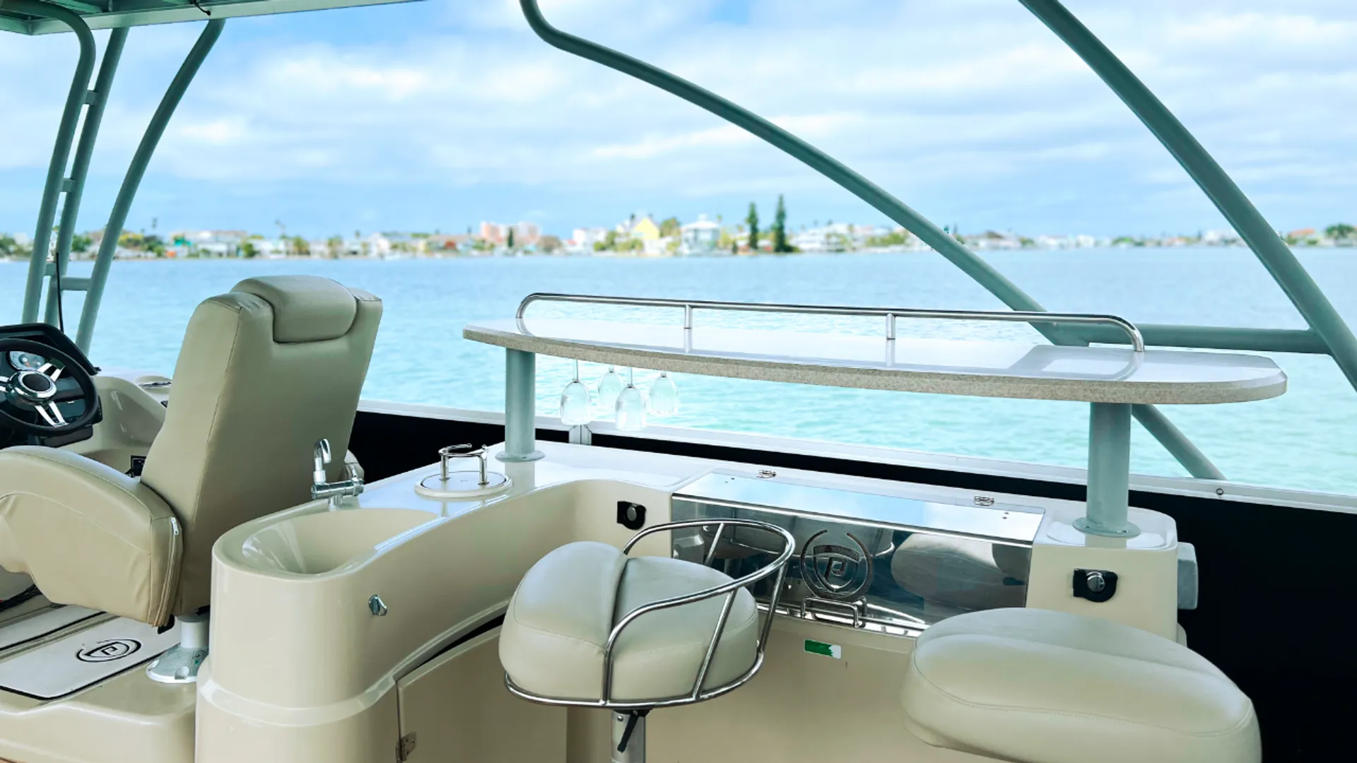 Premier 270 Boundary Waters in St. Petersburg, FL — photo 3