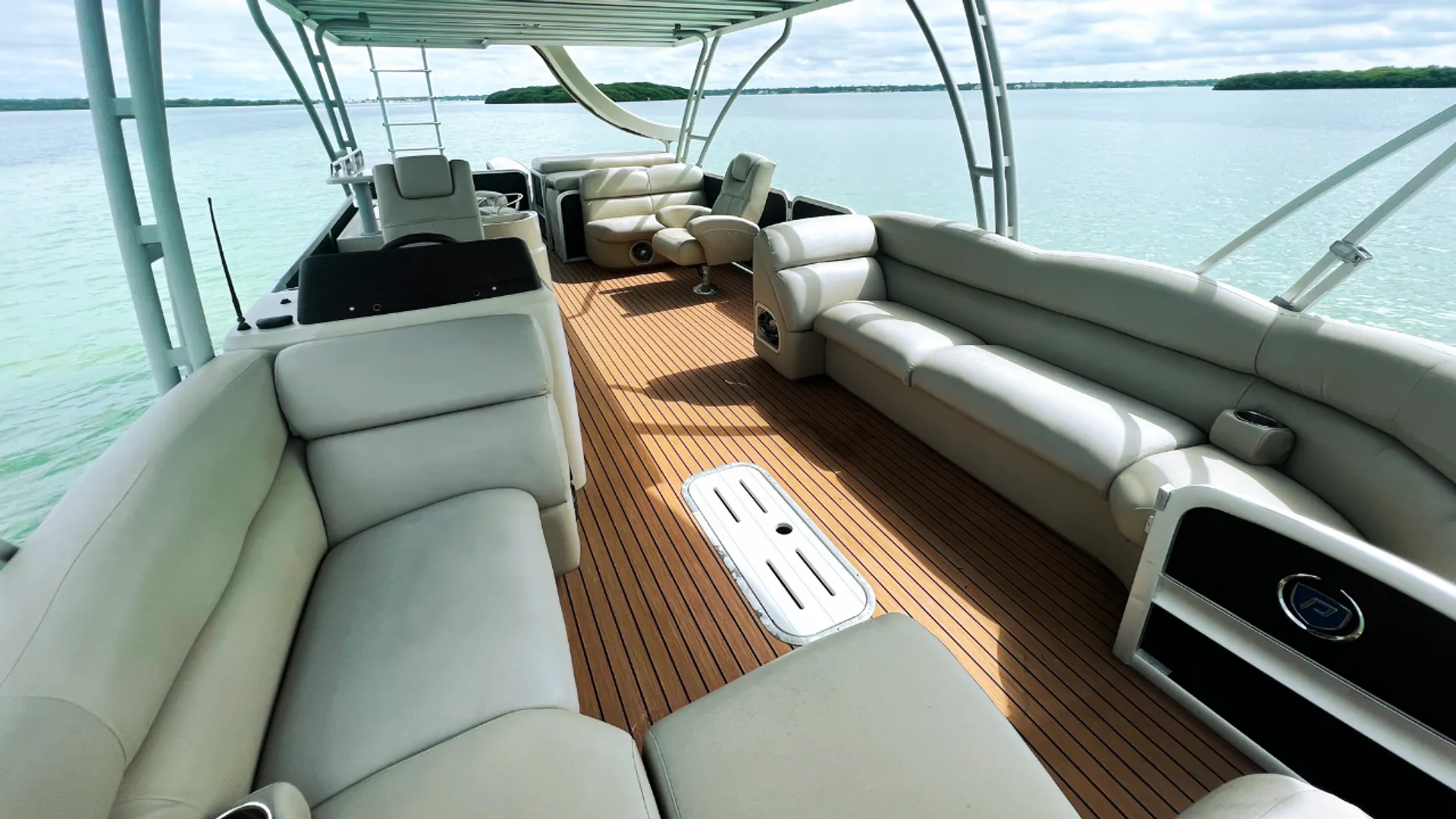 Premier 270 Boundary Waters in St. Petersburg, FL — photo 6