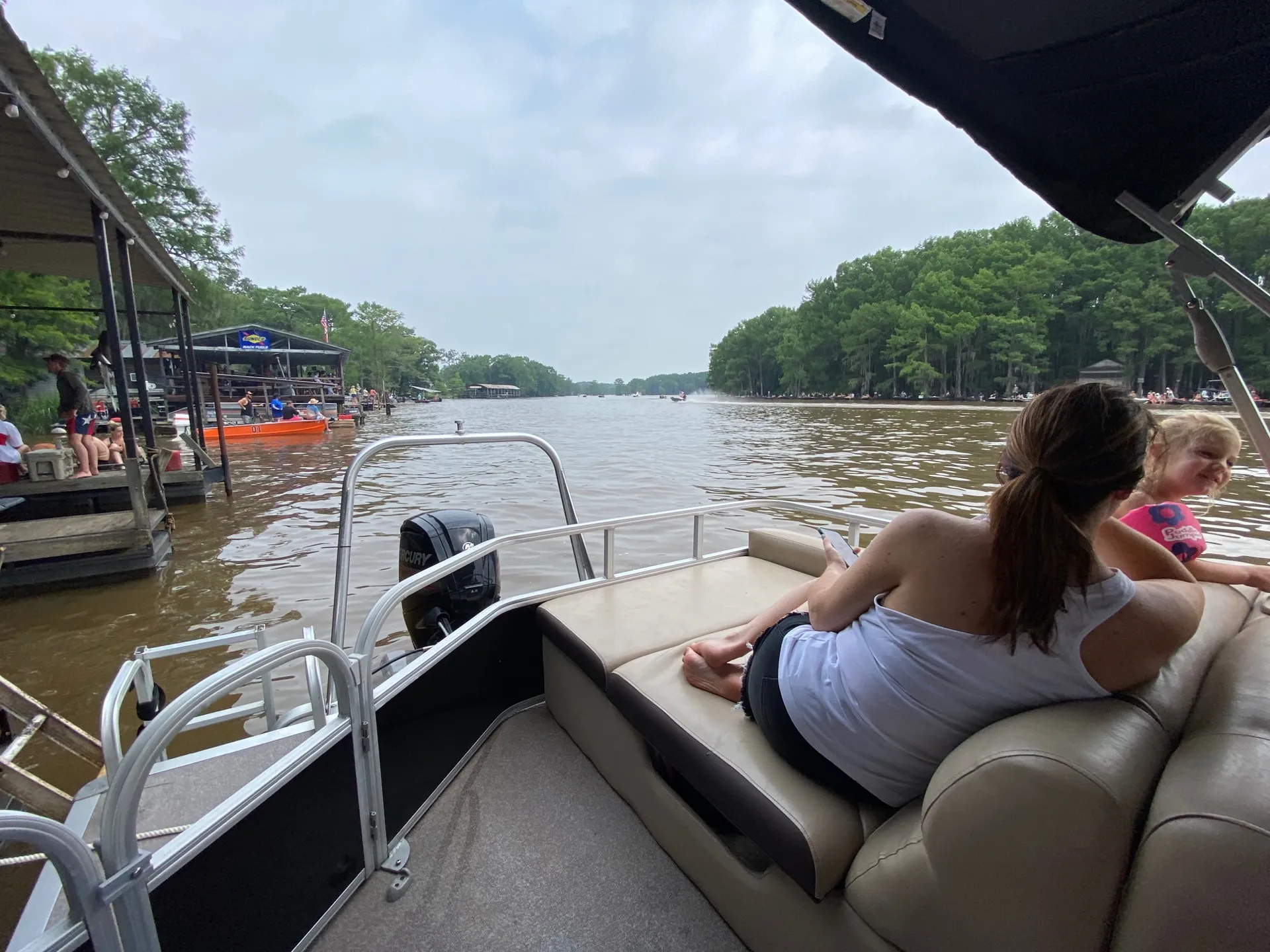 Party Barge 22ft w115hp