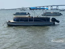 Relaxing 24' Pontoon Rental - 1/2 Day and Full Day Availabilities!