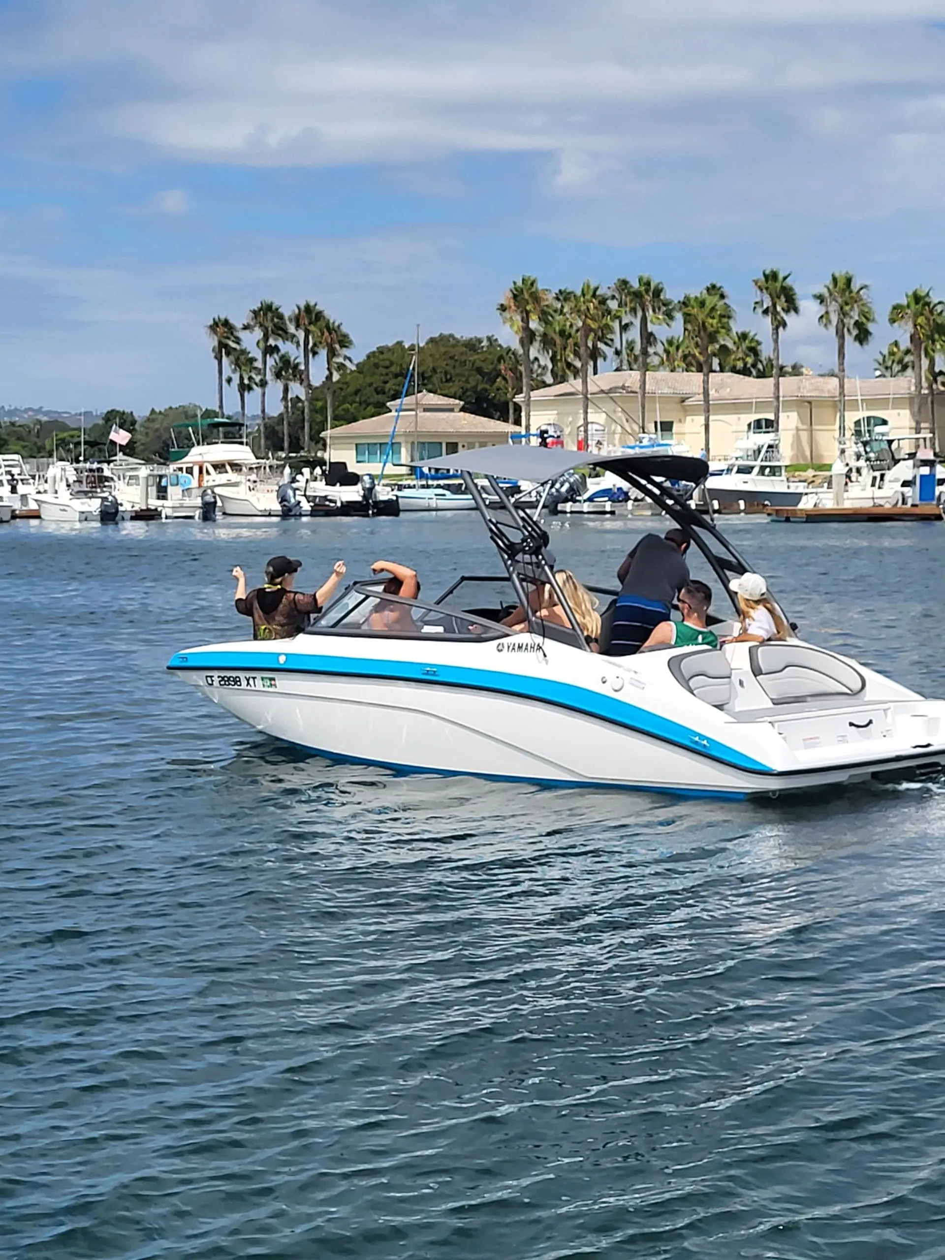 2022 jet boat, very clean easy to drive upgraded sound.