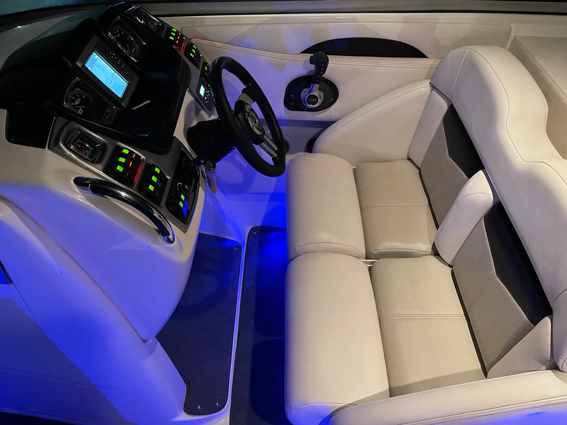 GET 1HR FREE! Eye Catching Chaparrel Ssx Yacht Certified⚓️Long Beach  