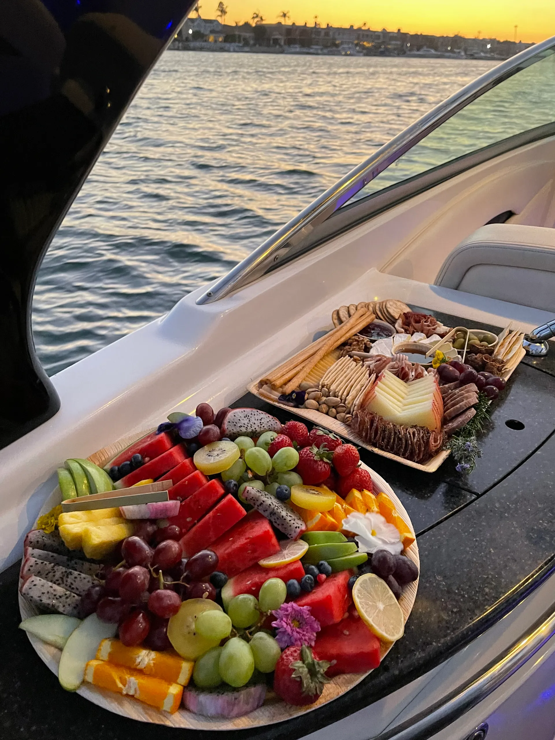 GET 1HR FREE! Eye Catching Chaparrel Ssx Yacht Certified⚓️Long Beach  