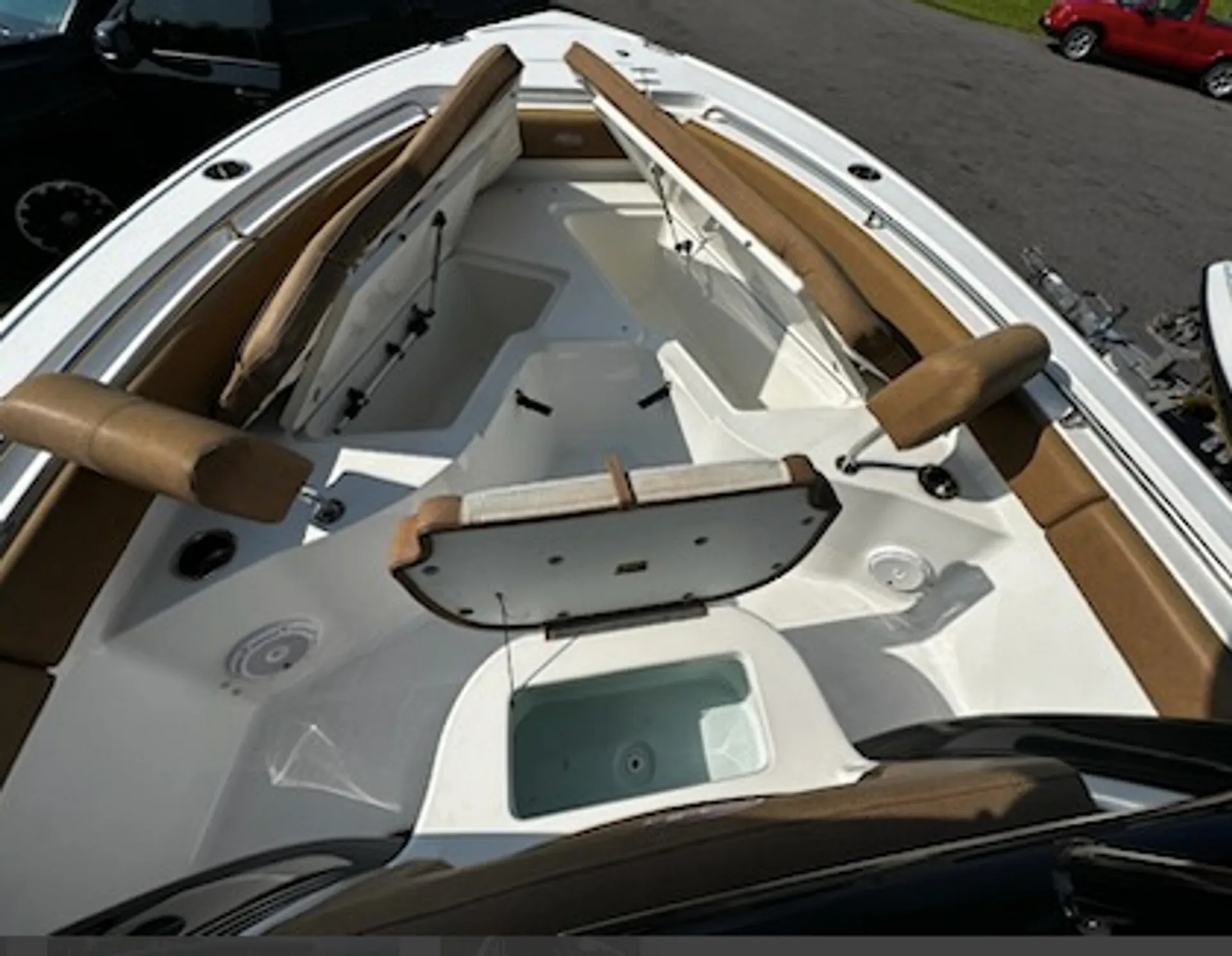 Delivery Available-2021 SEA HUNT ULTRA 234  Amazing Boat & Family Fun!