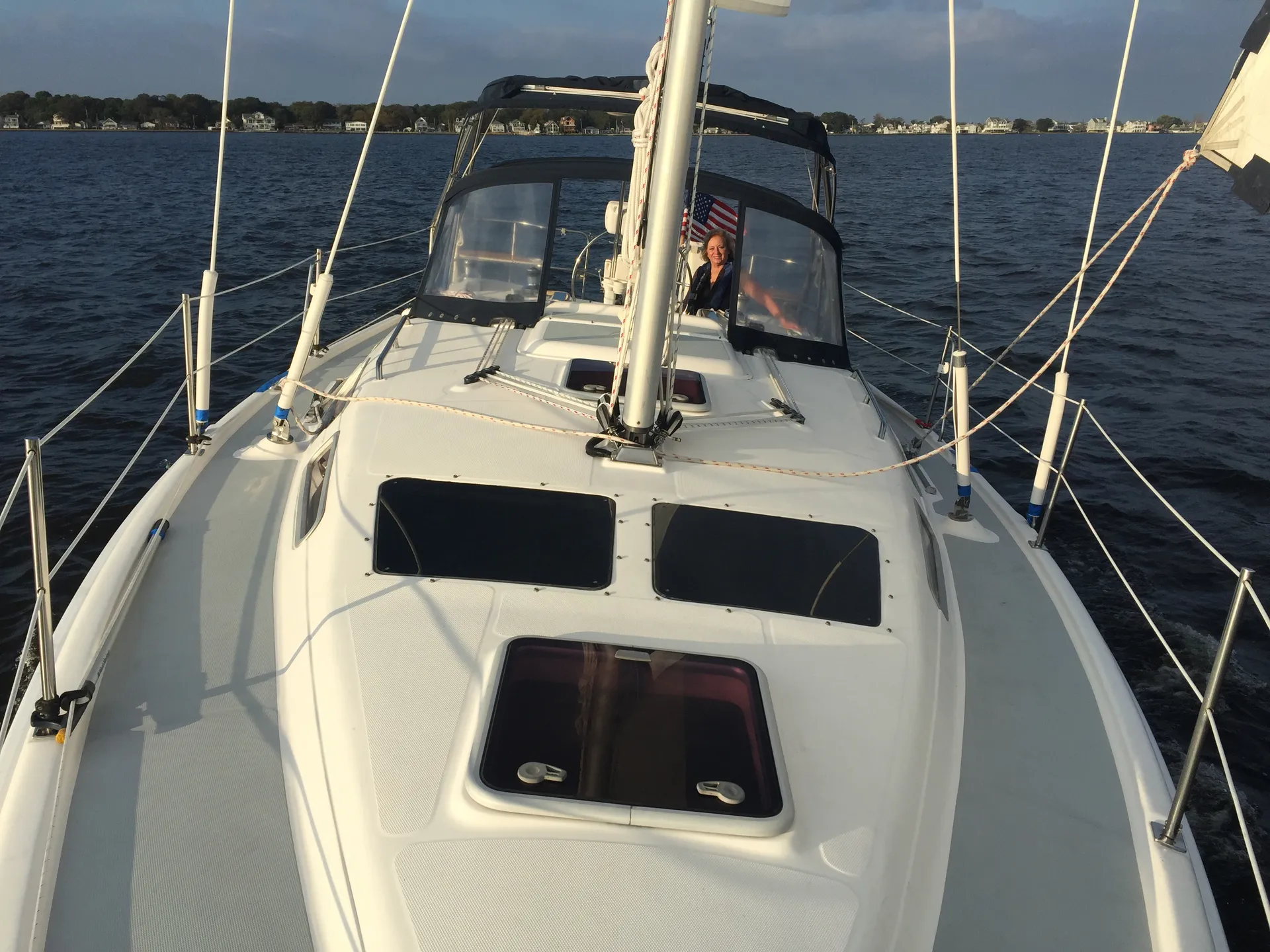 Relax, feel free and sail into a nautical world of “Wonder”, Hunter36'