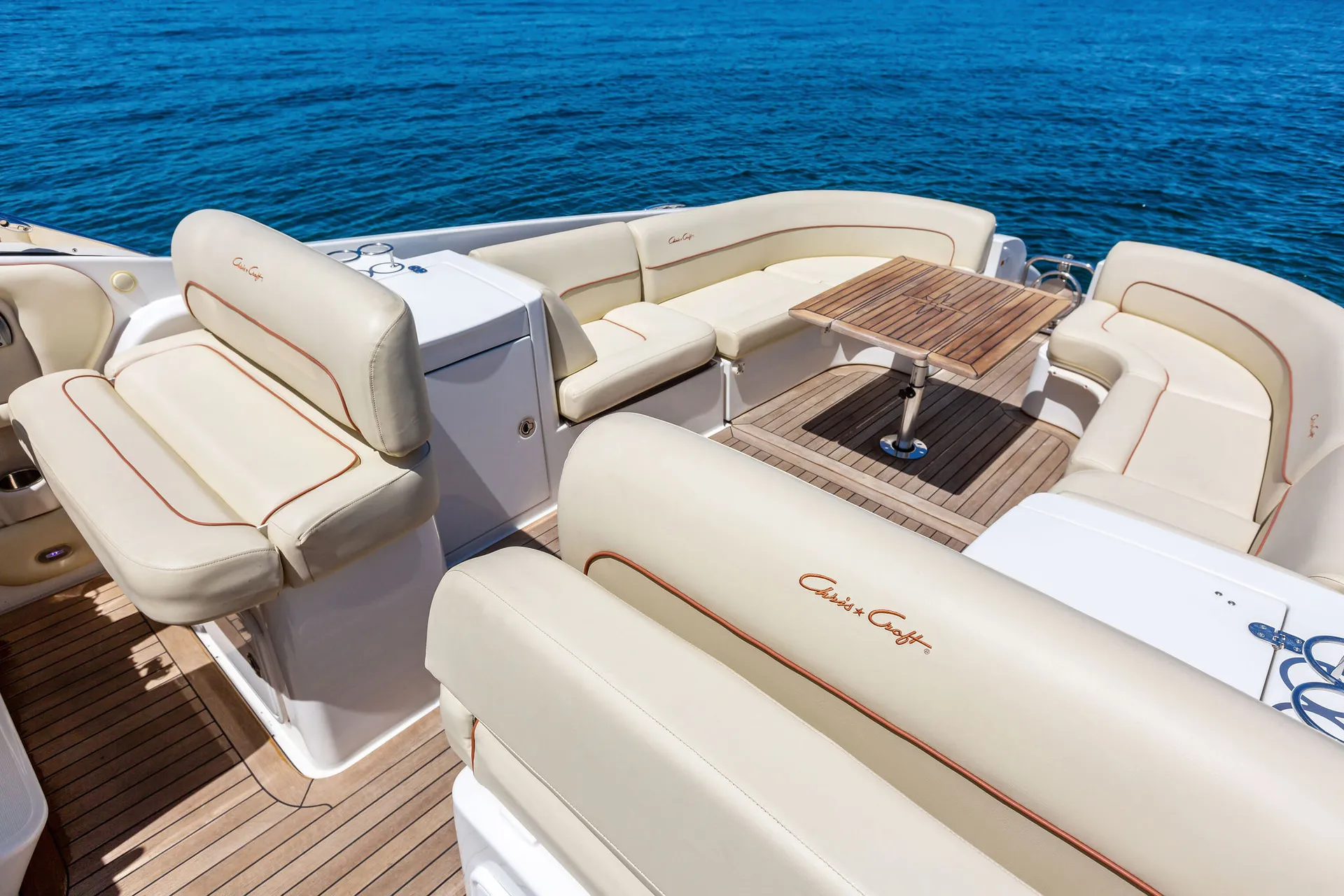 Luxury Yacht Manhattan Chelsea Piers: Captain, Champagne, Catering