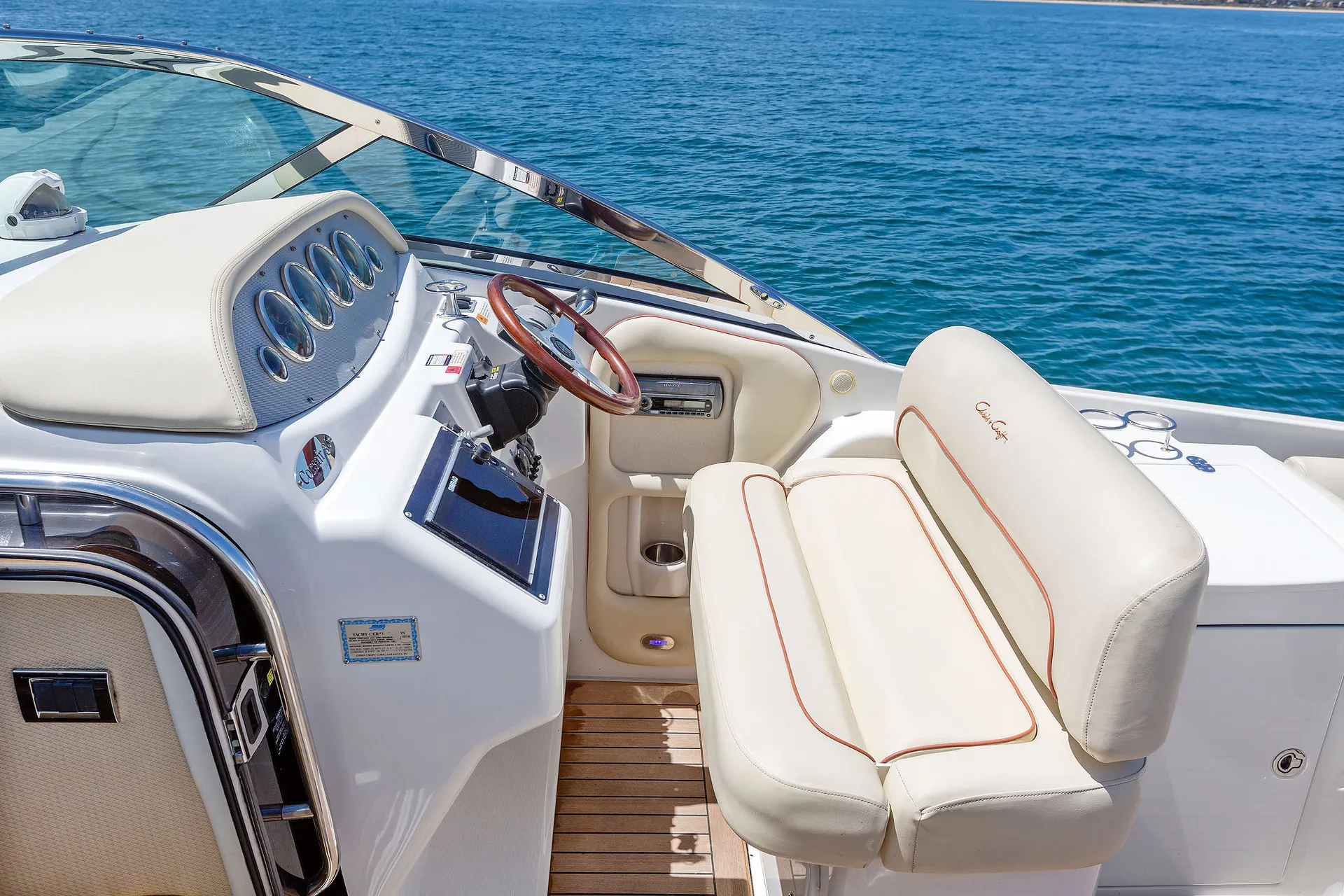 Luxury Yacht Manhattan Chelsea Piers: Captain, Champagne, Catering