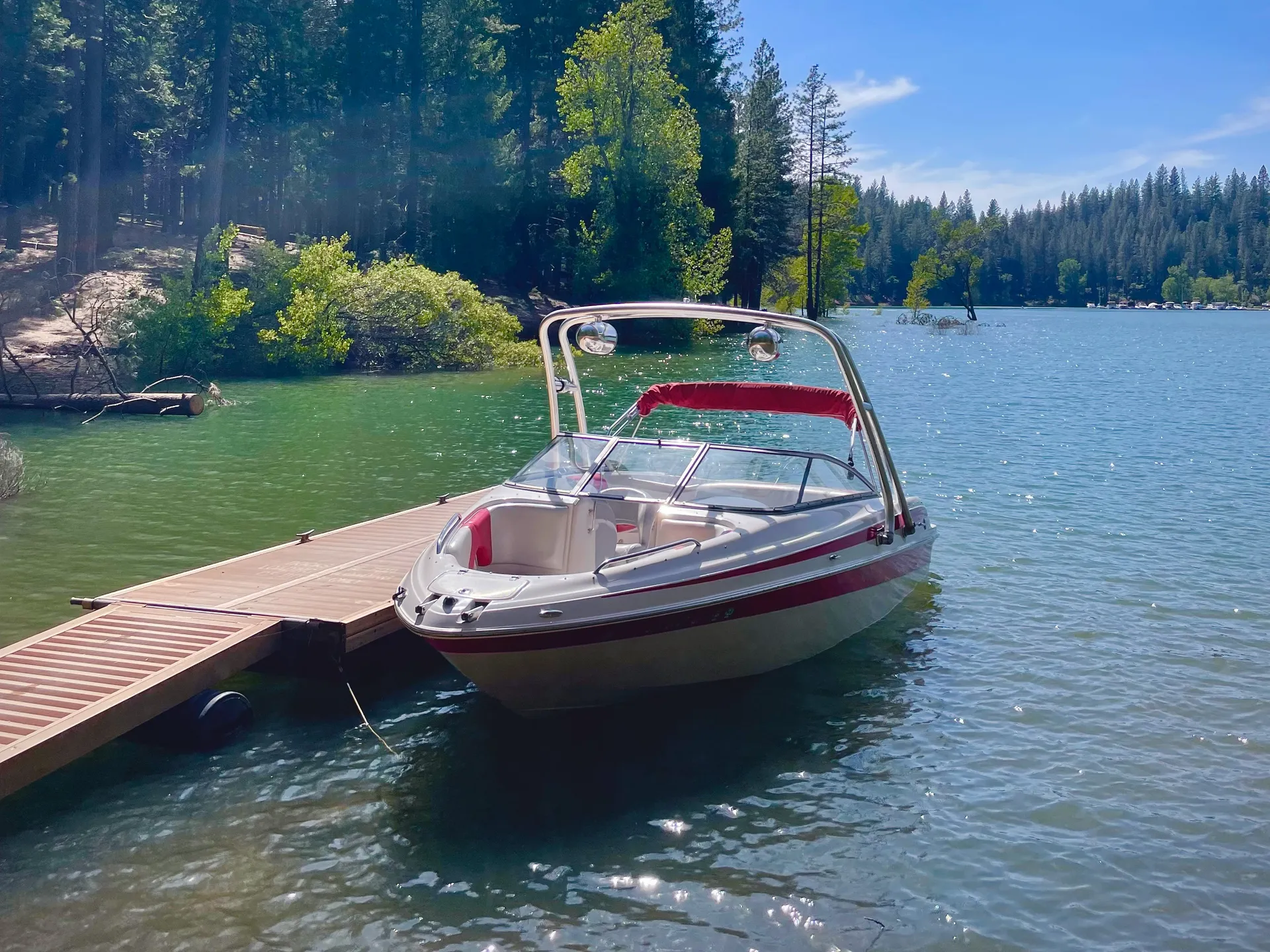 22 foot Wakeboard &amp; Party Boat