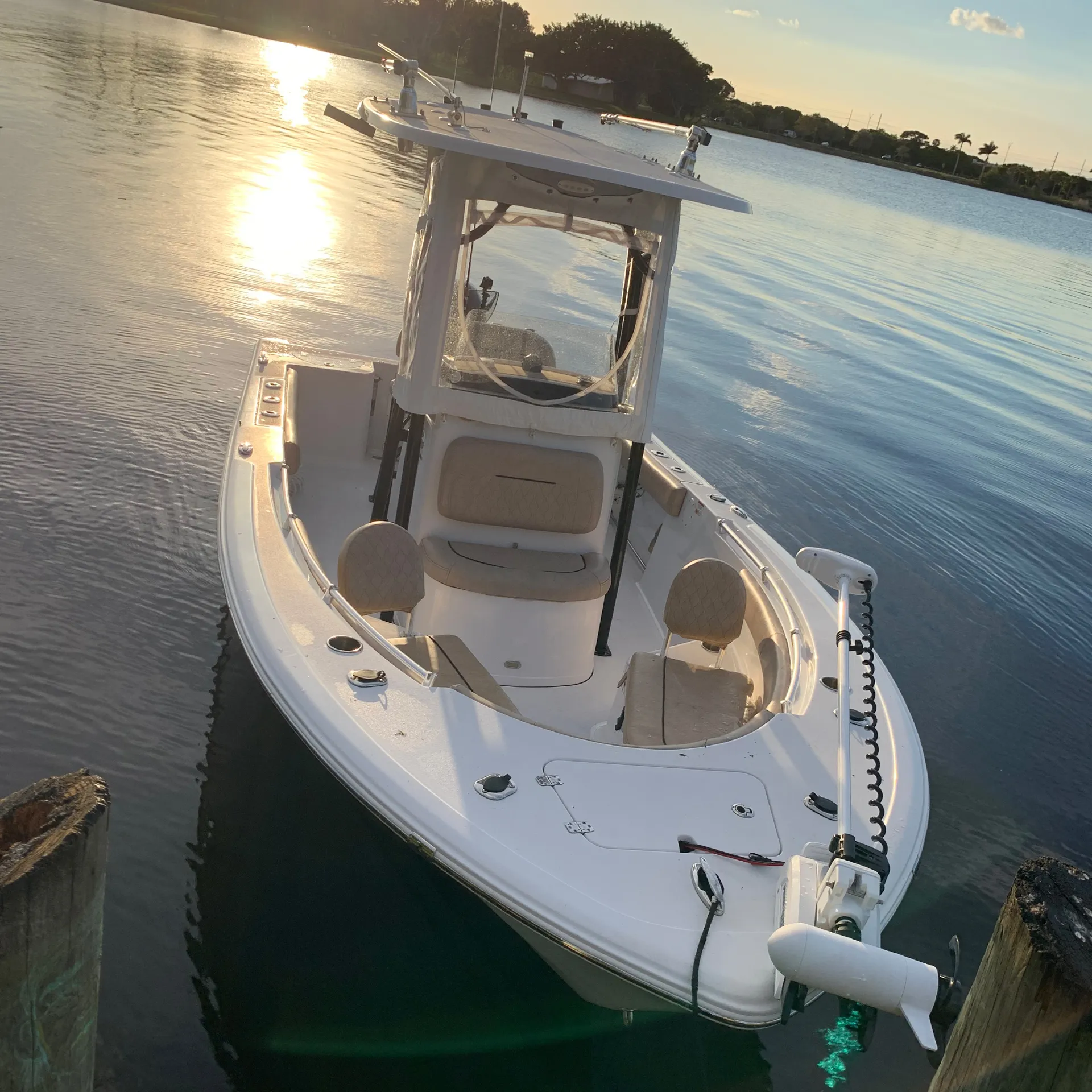 CLEAN! 2020 Sportsman 21ft CENTER CONSOLE