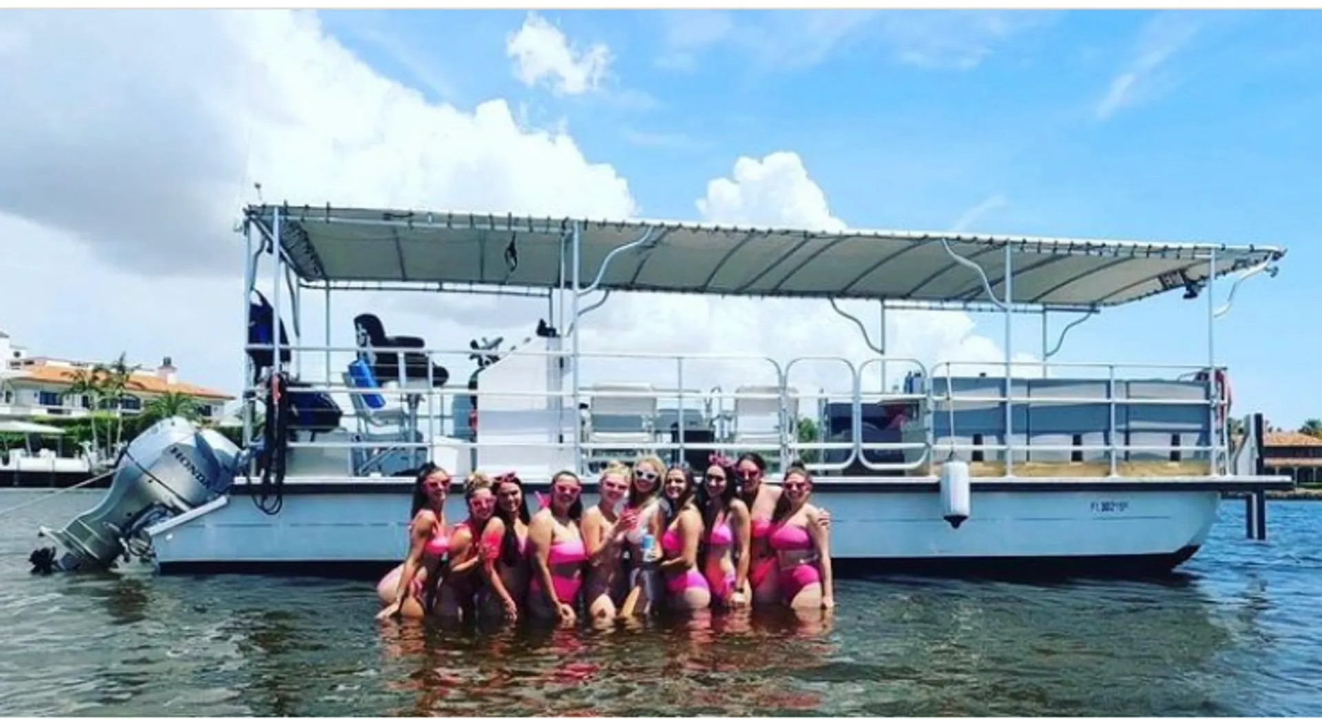 TIKI LOVE ---- 16 passenger amazing party boats .