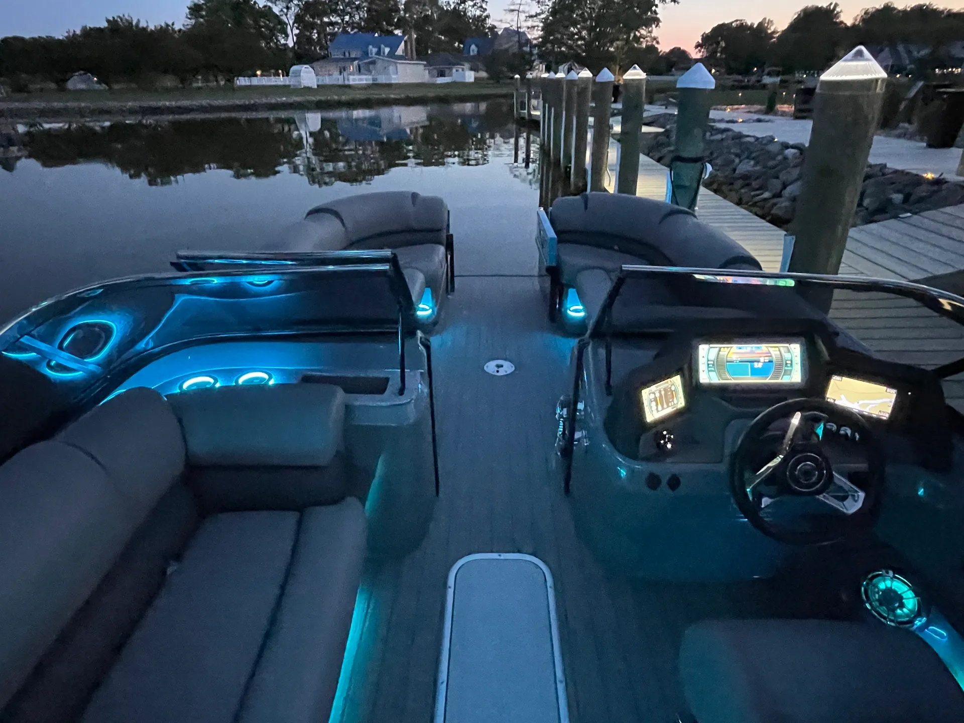 AVALON PONTOONS CATALINA ELITE 2585EL in Palmetto, FL — photo 5